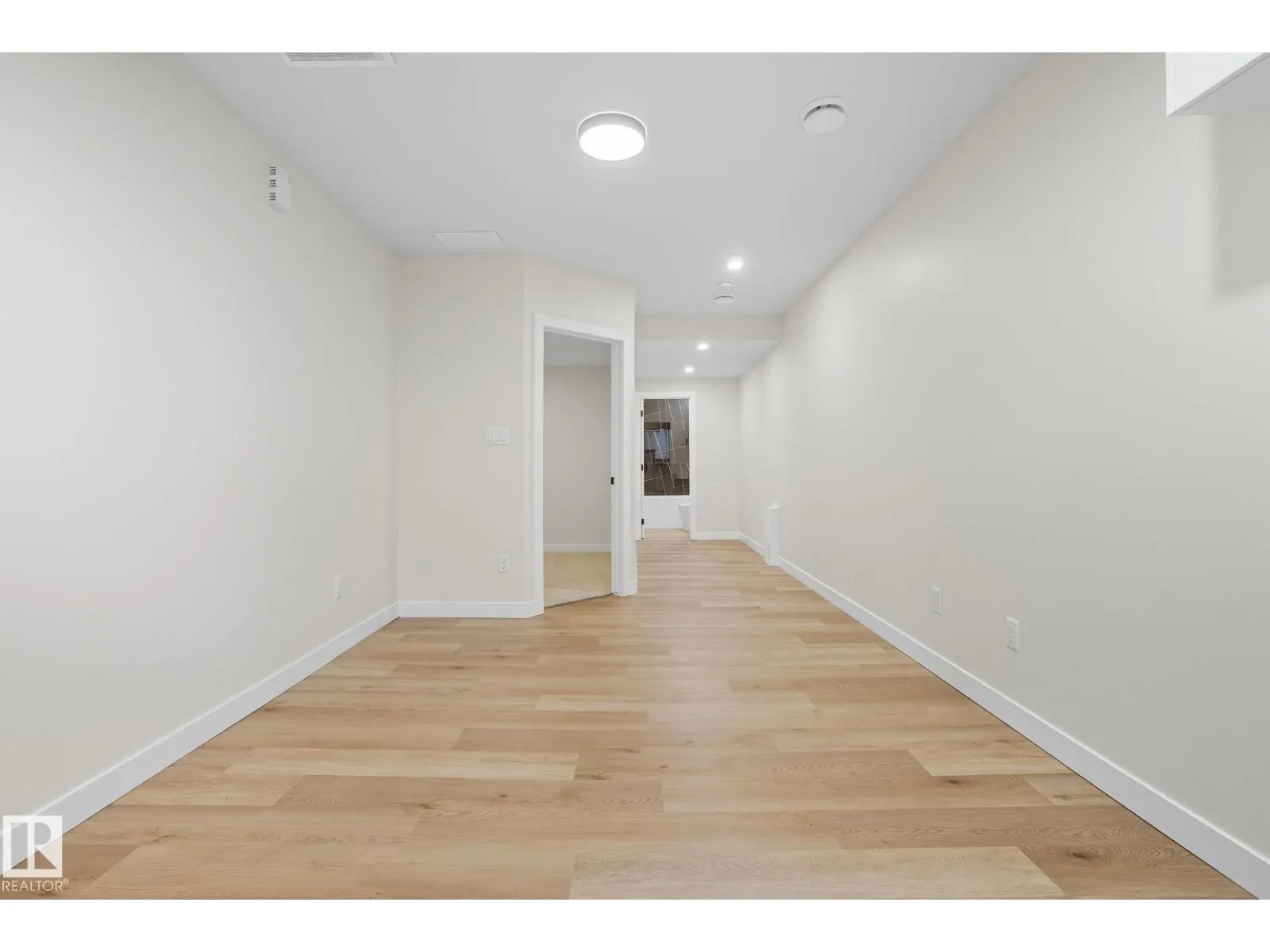 9007 153 ST NW