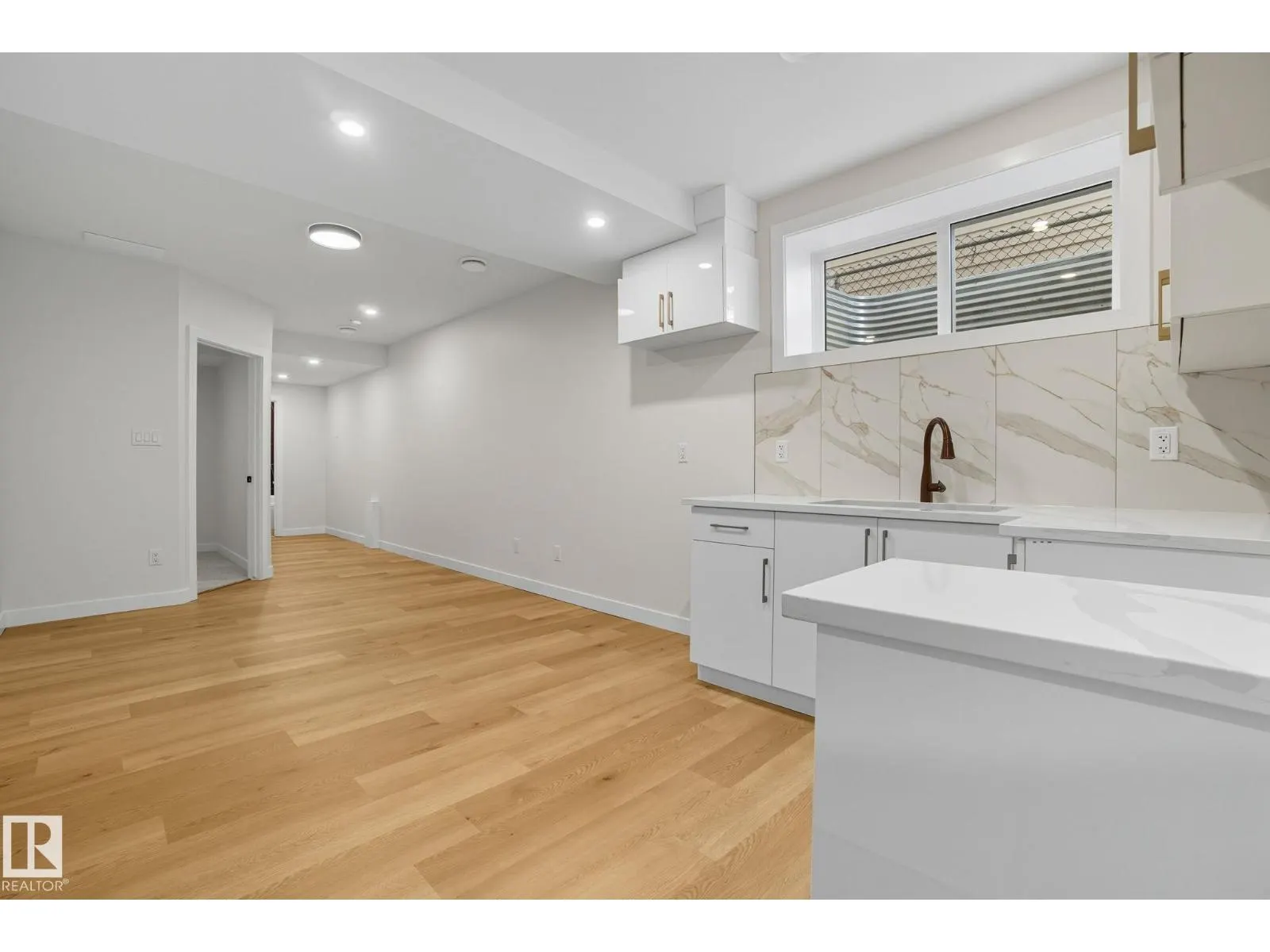 9007 153 ST NW