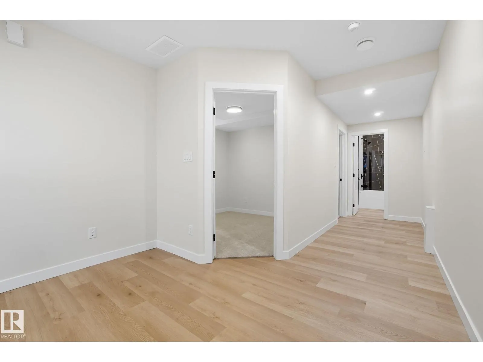 9007 153 ST NW