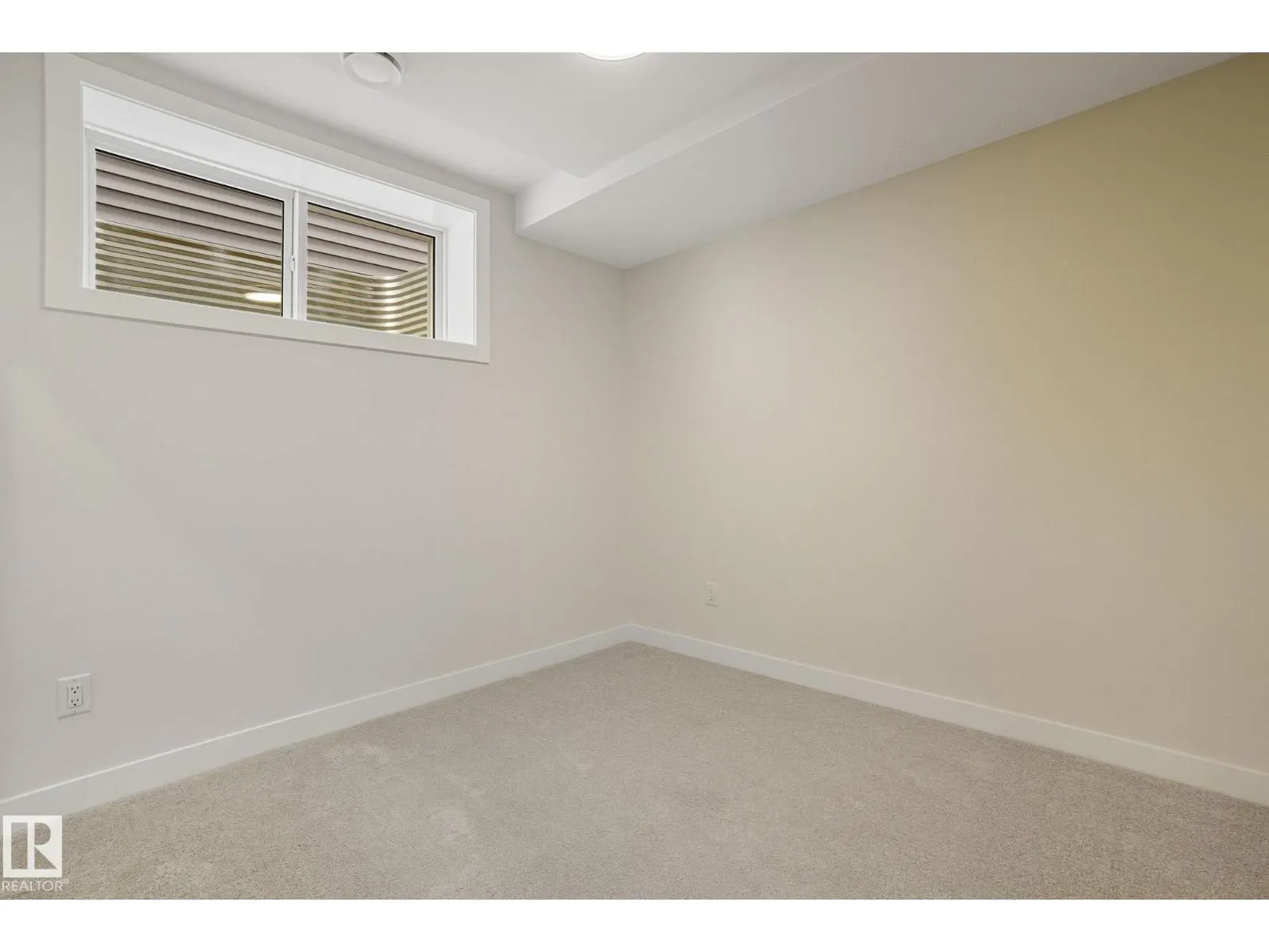 9007 153 ST NW