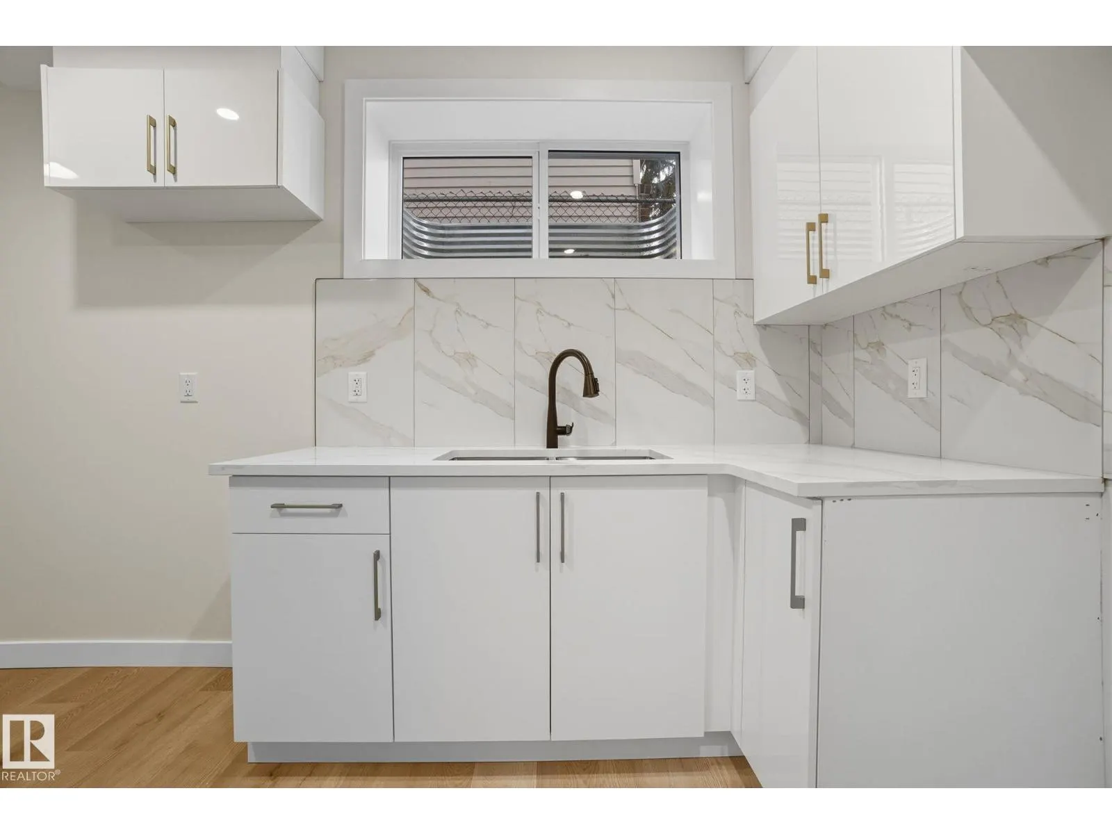 9007 153 ST NW