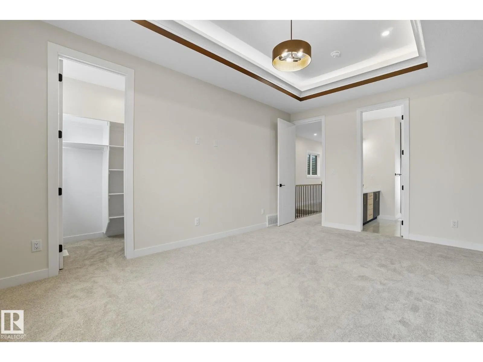 9007 153 ST NW