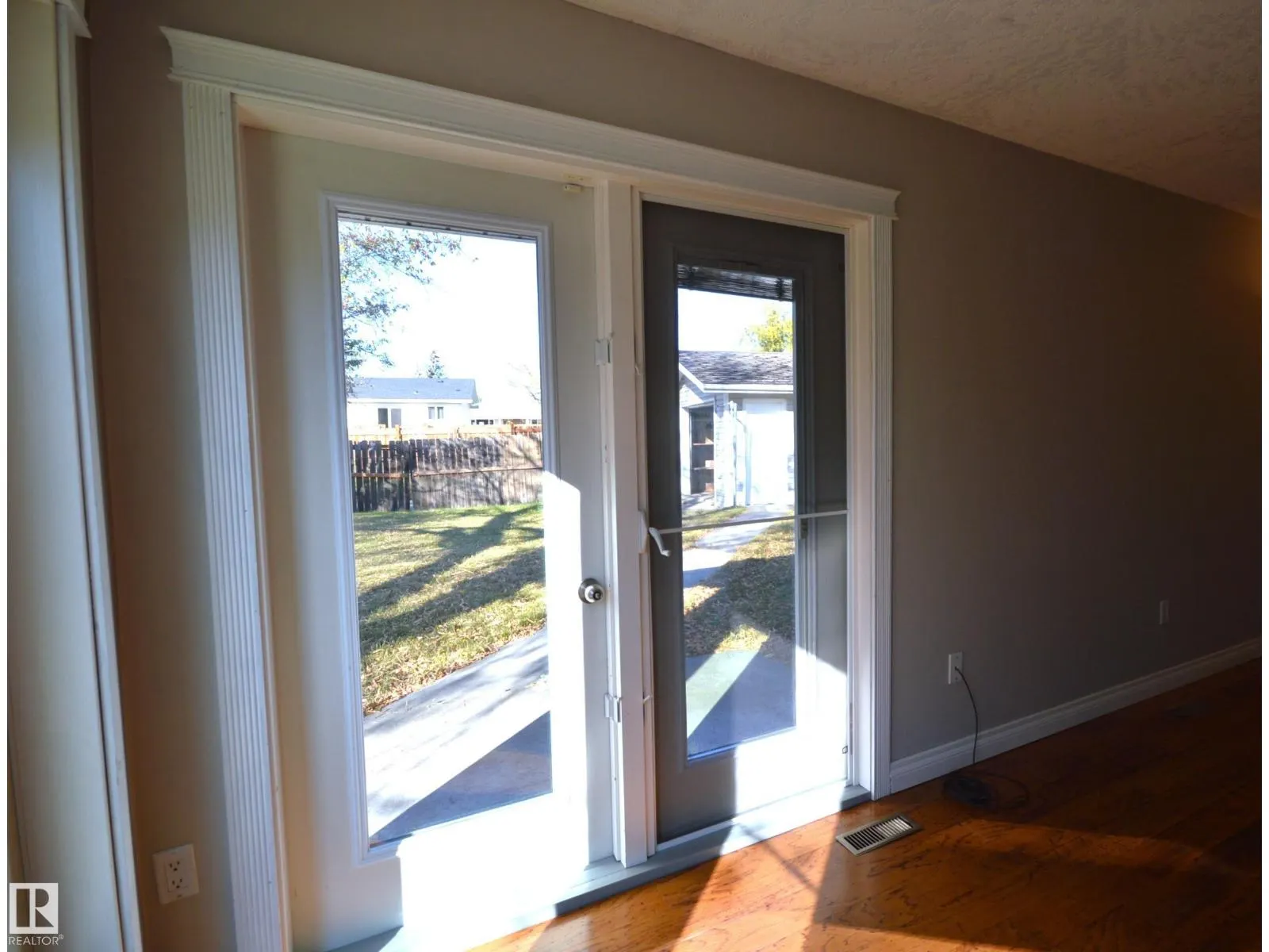 4308 44 ST
