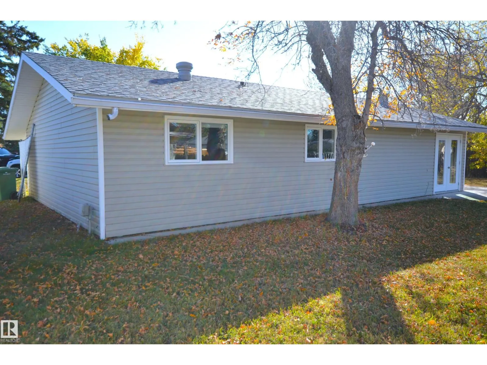 4308 44 ST