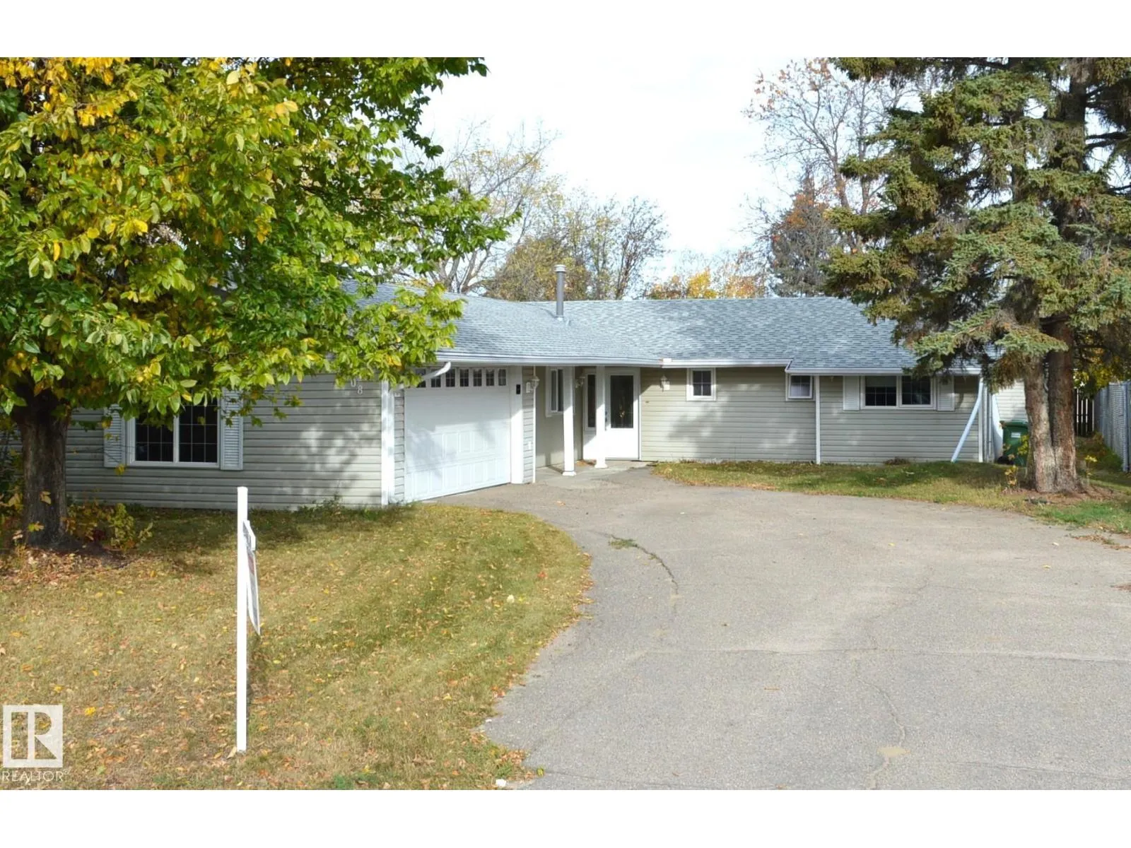 4308 44 ST