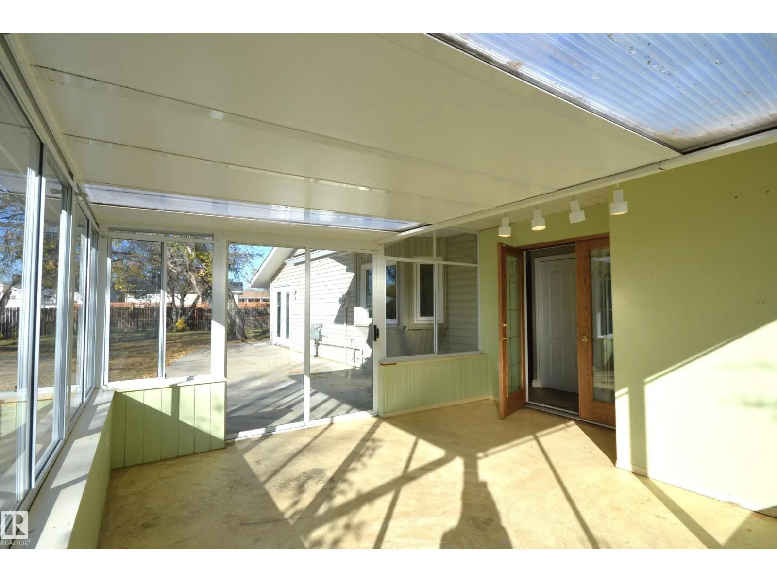 4308 44 ST