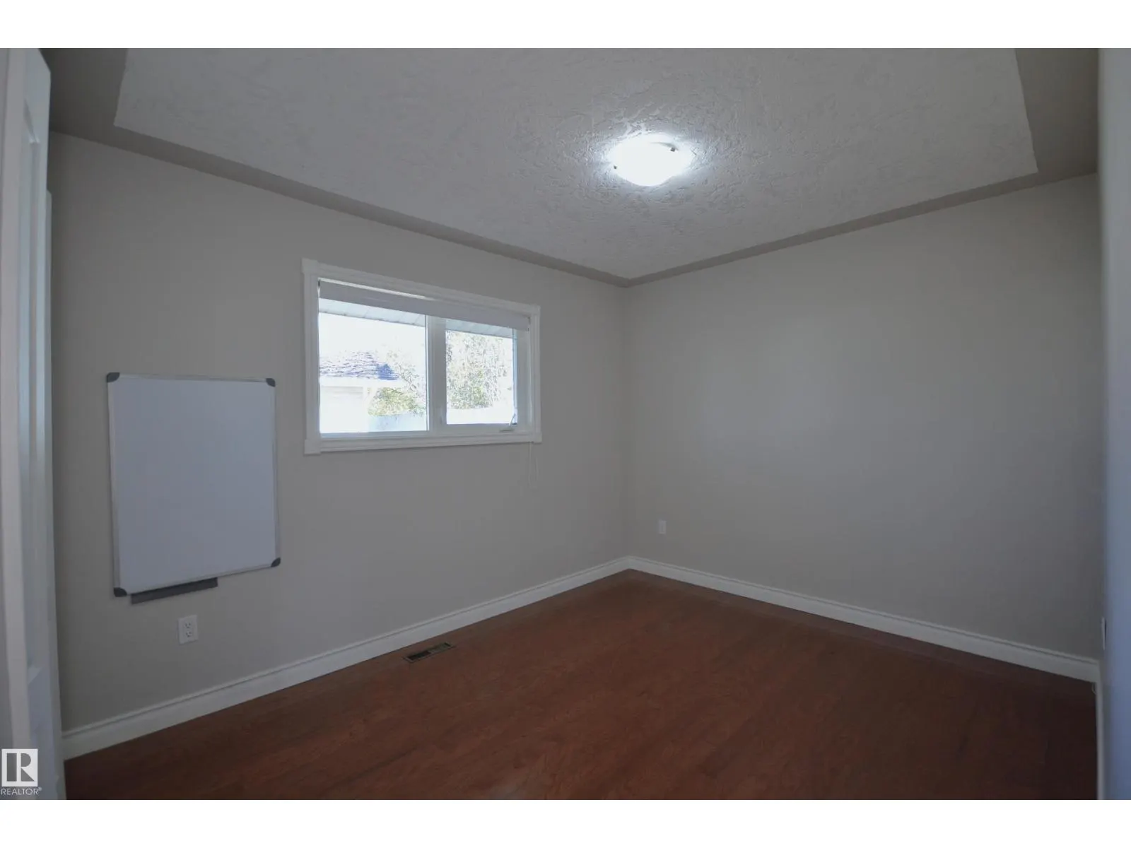 4308 44 ST
