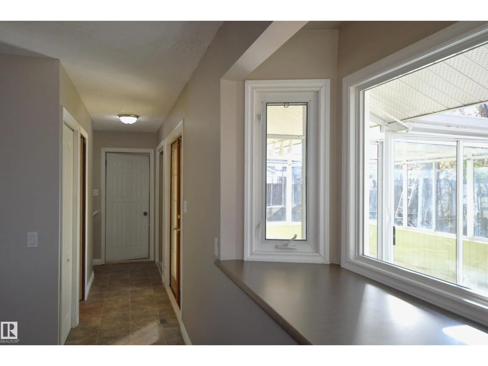 4308 44 ST