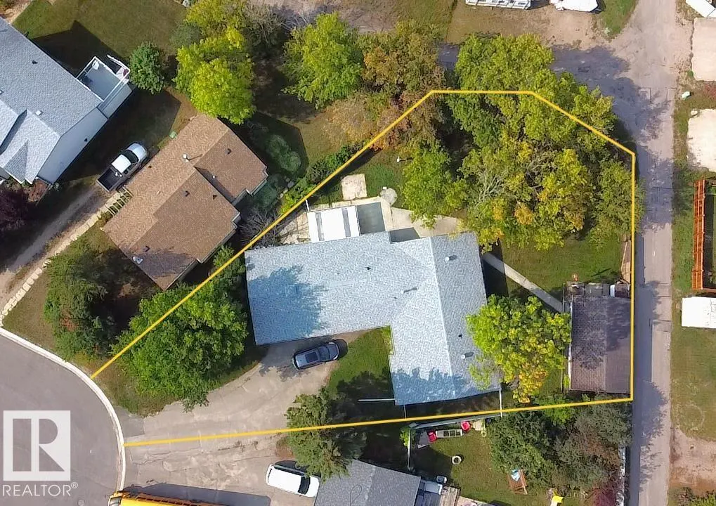 4308 44 ST