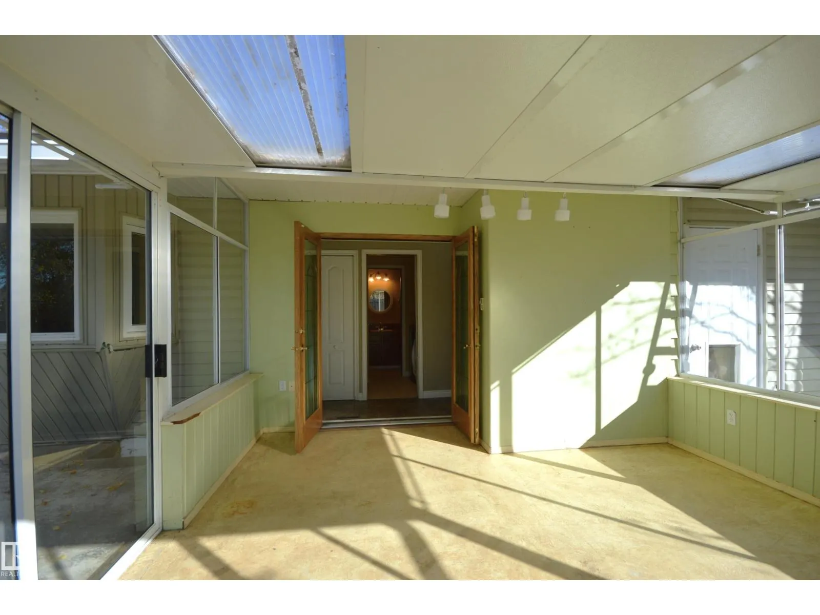 4308 44 ST