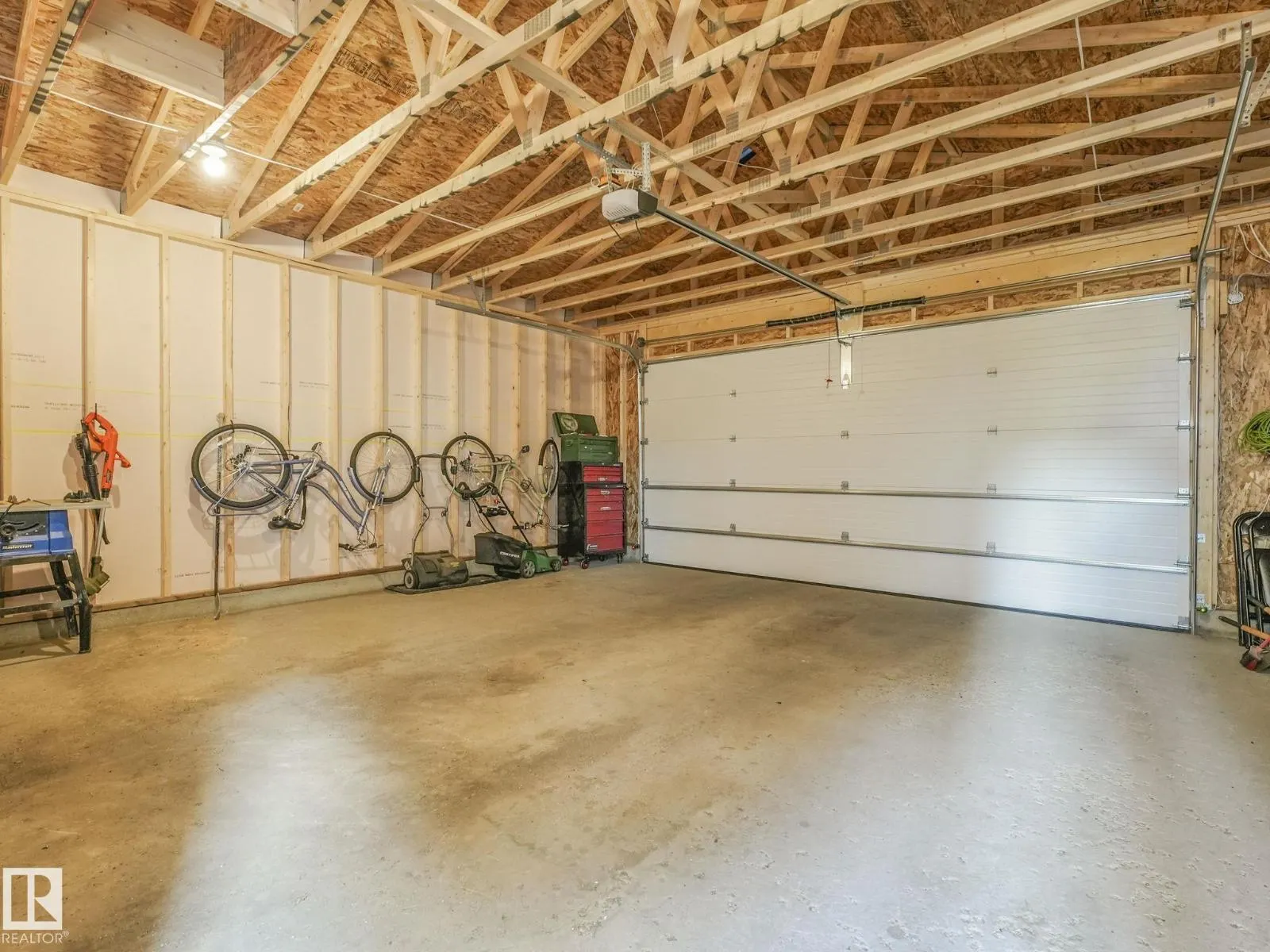 225 SOUTHFORK DR