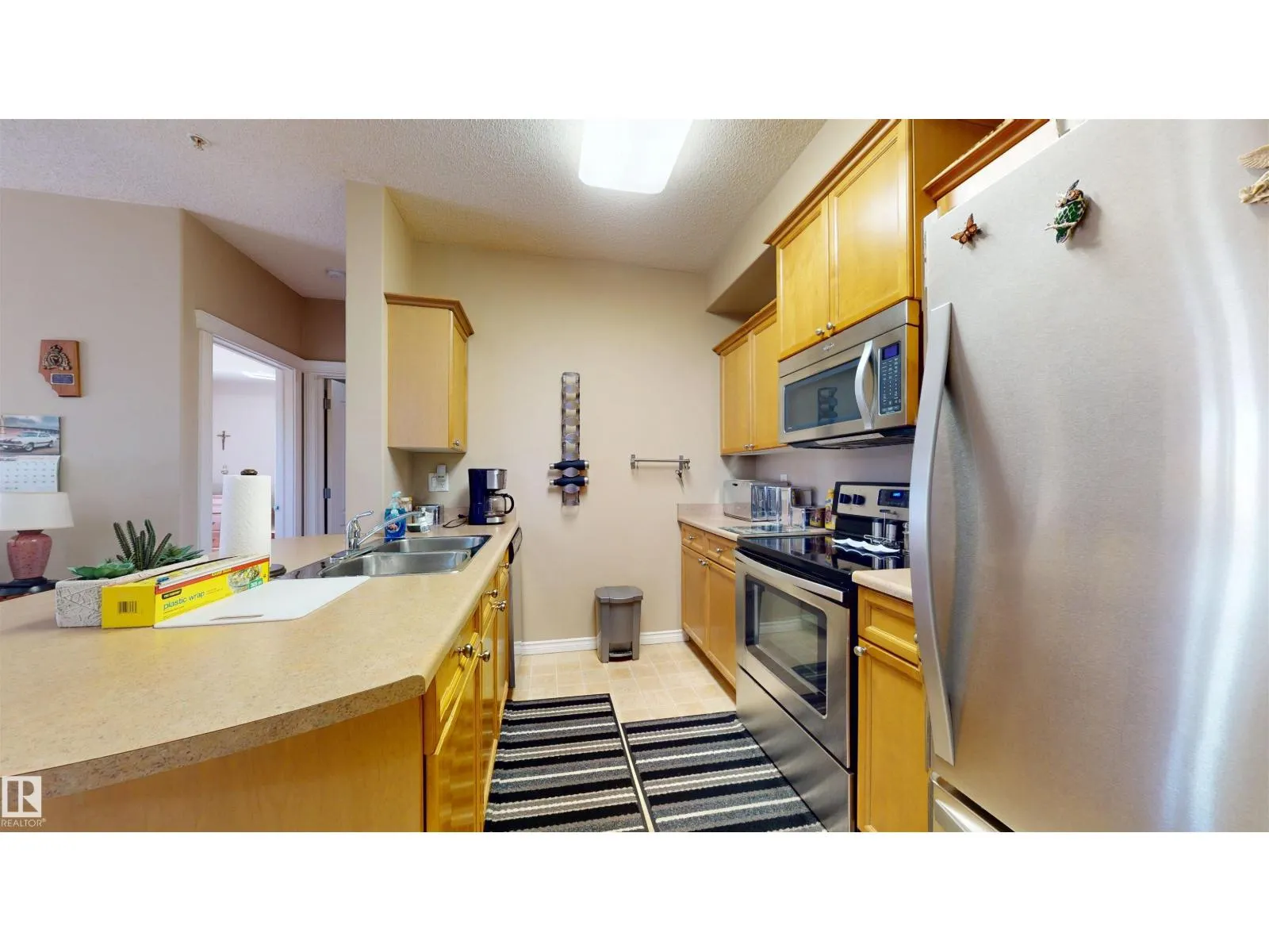 #227 16807 100 AV NW
