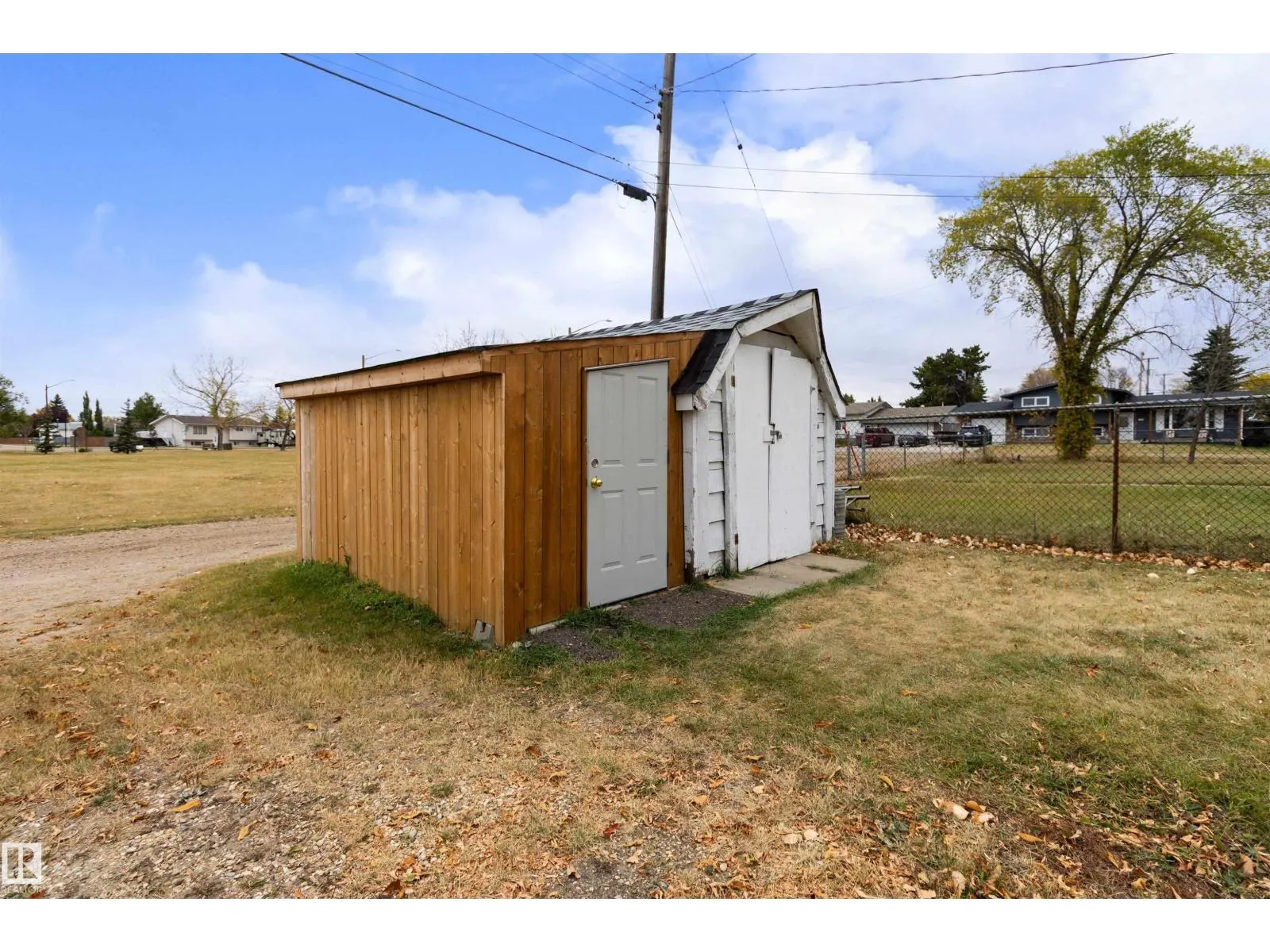 5008 56 ave