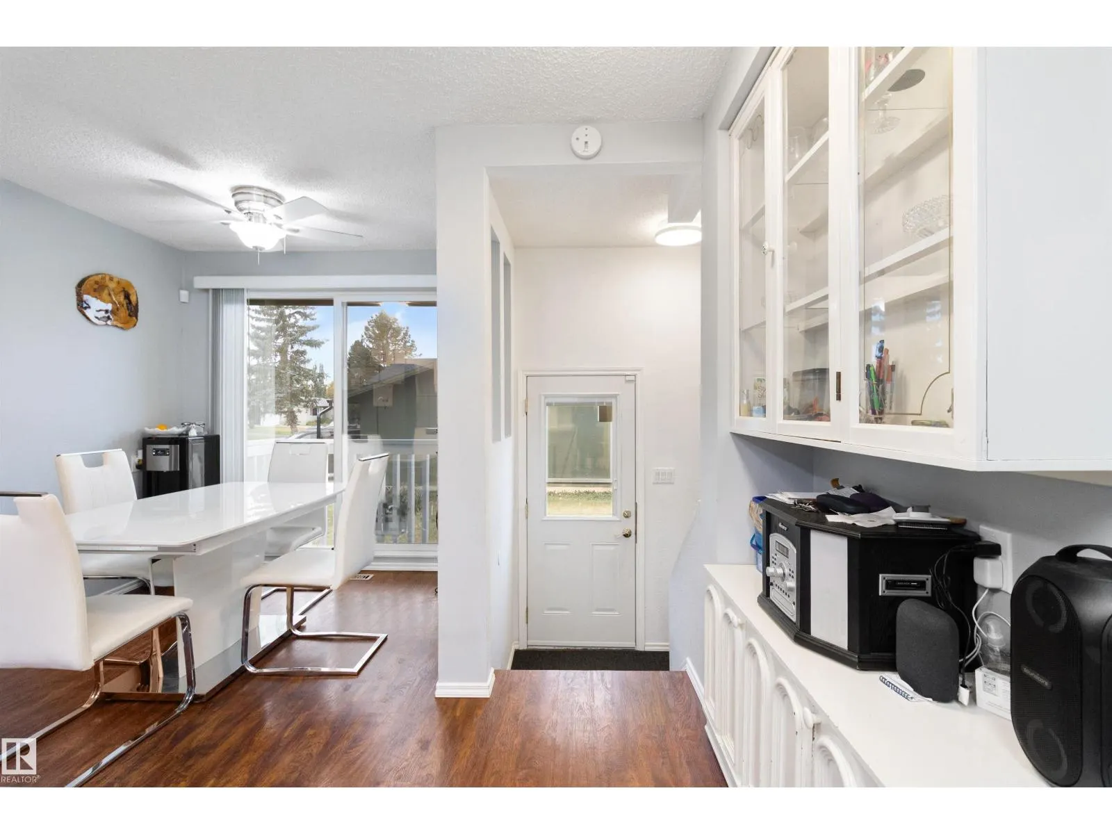 5008 56 ave