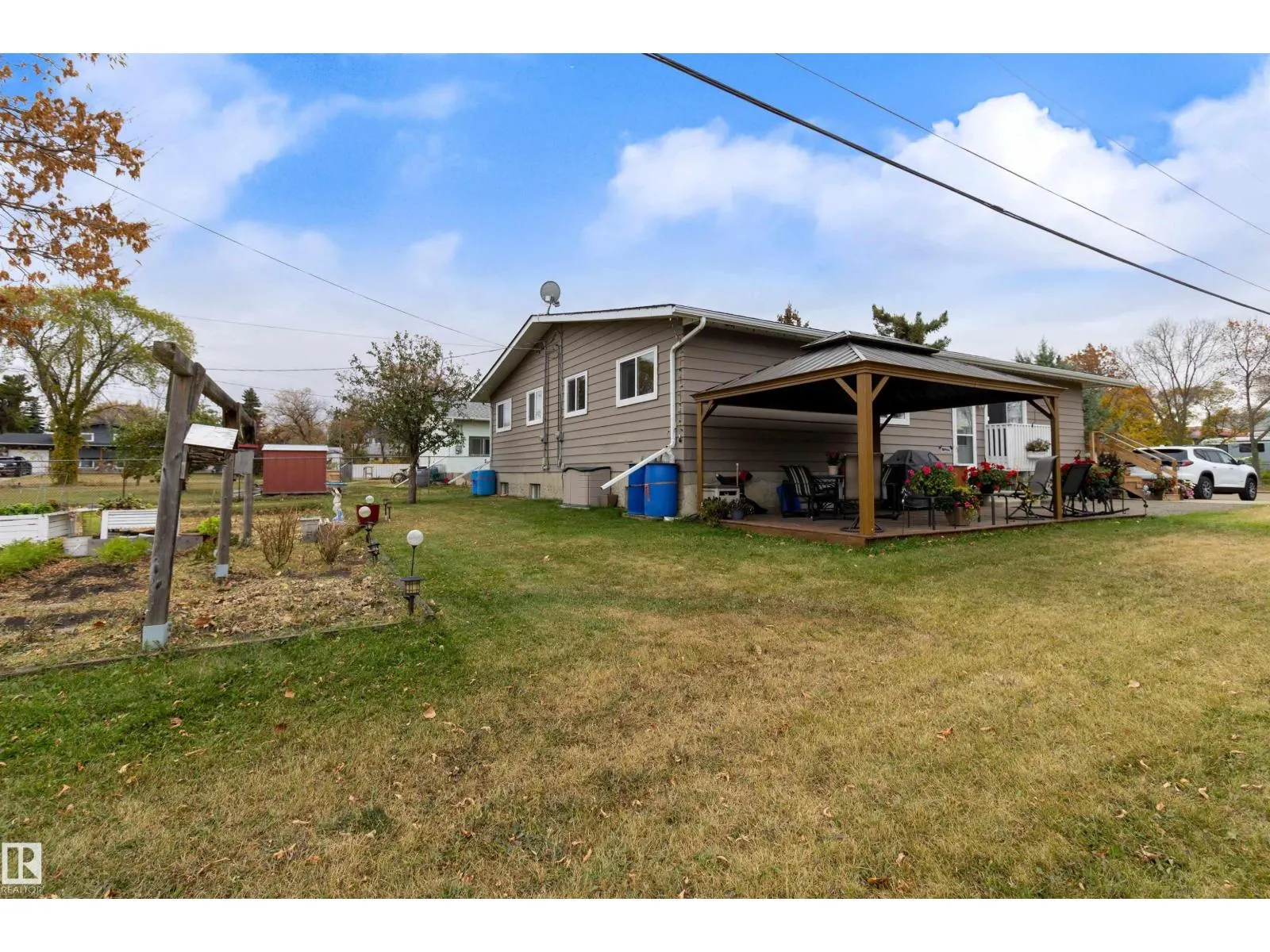 5008 56 ave