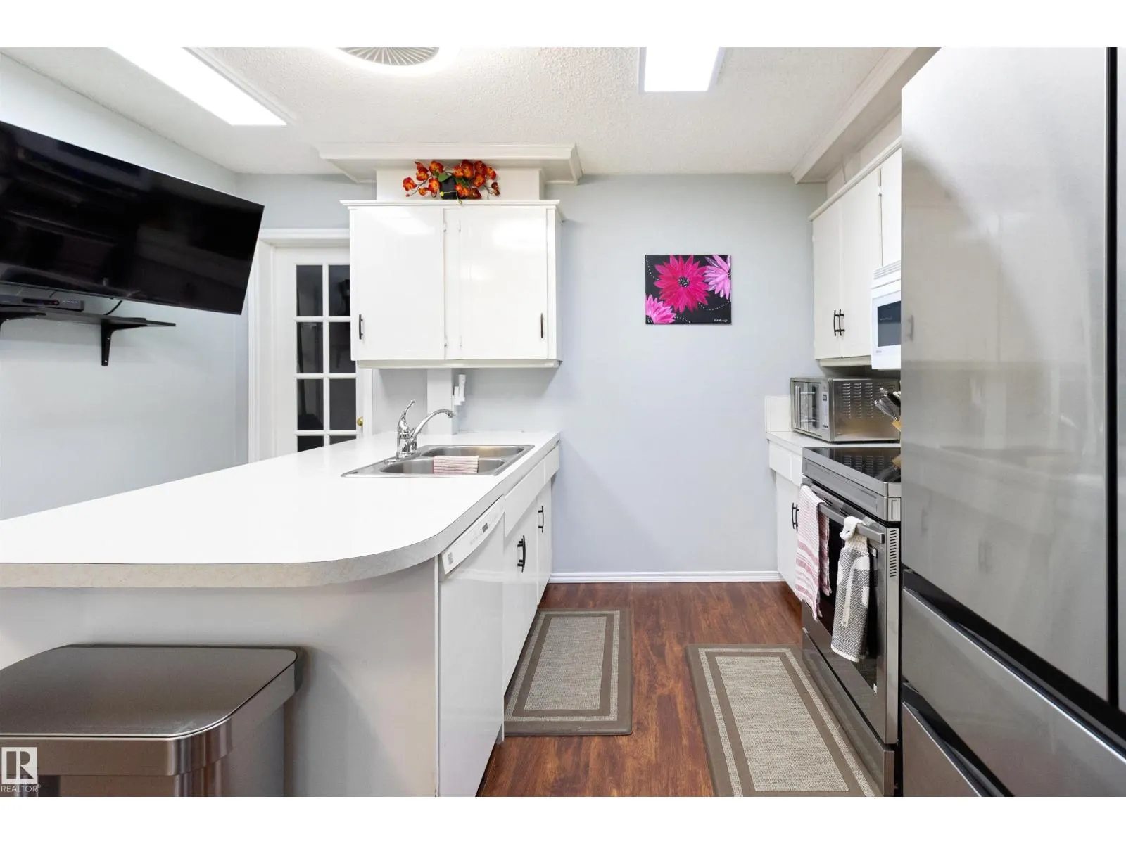 5008 56 ave