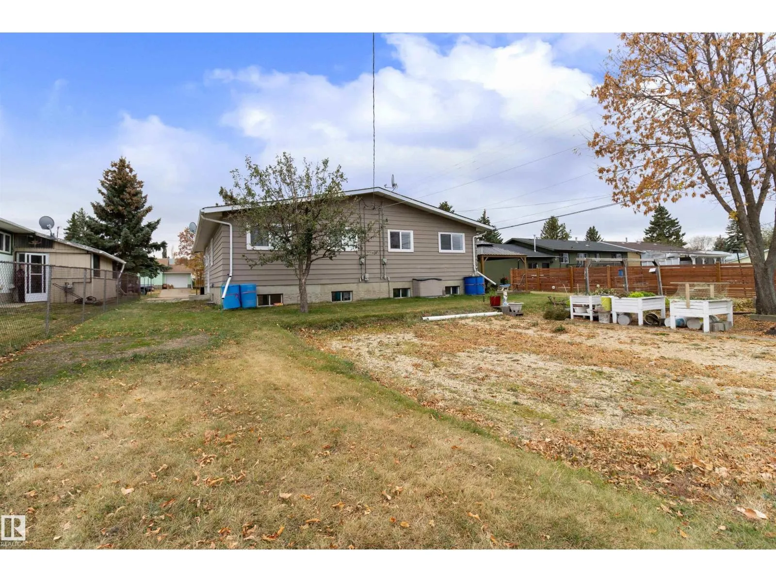 5008 56 ave