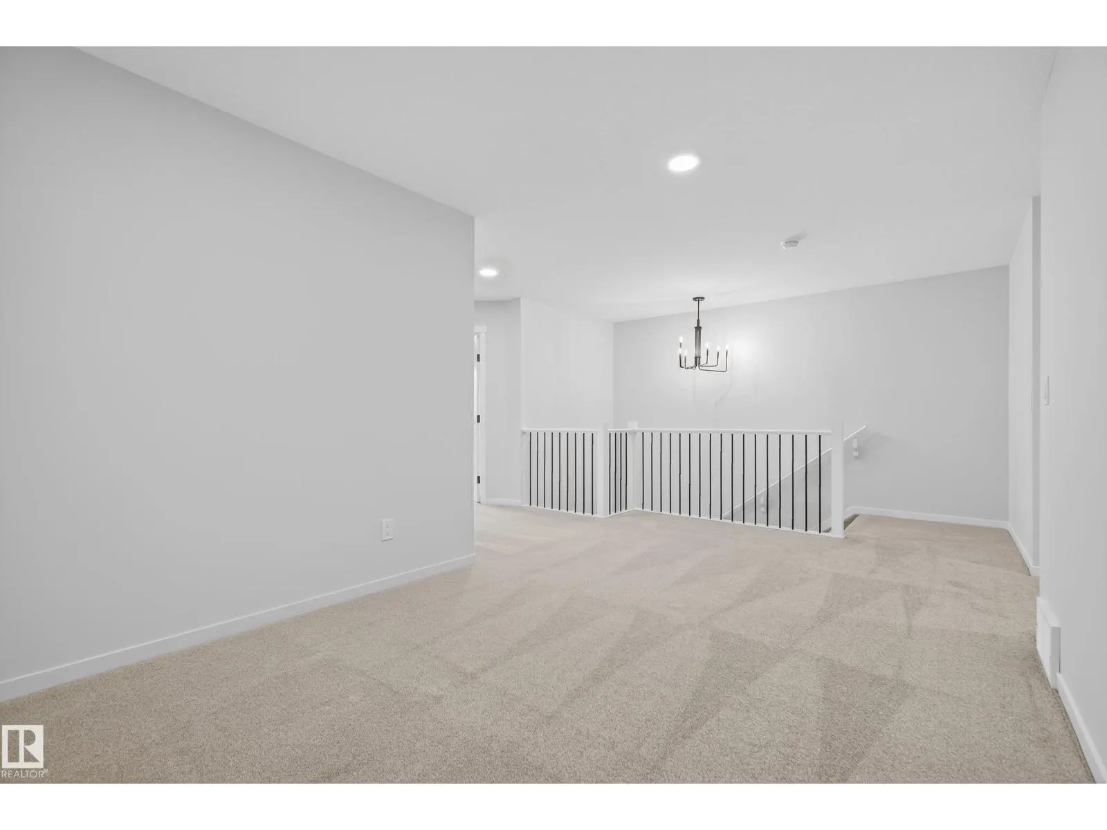 89 Rosewood WY