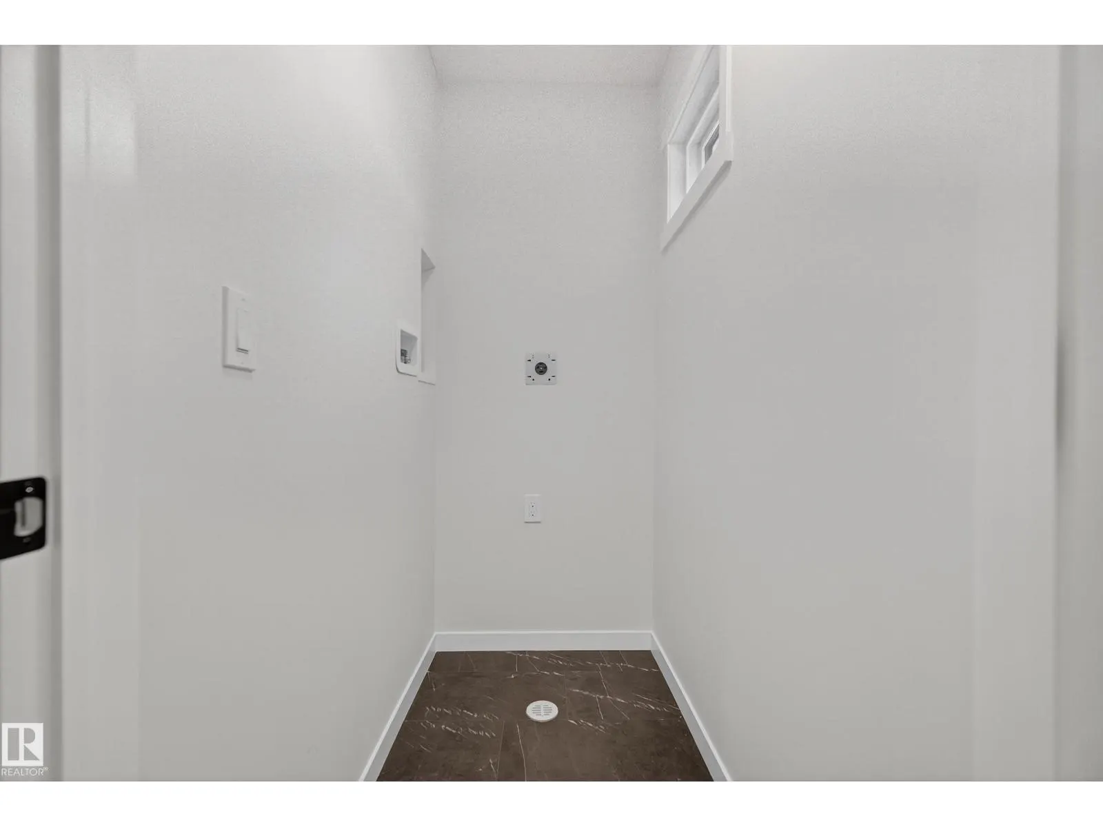 89 Rosewood WY