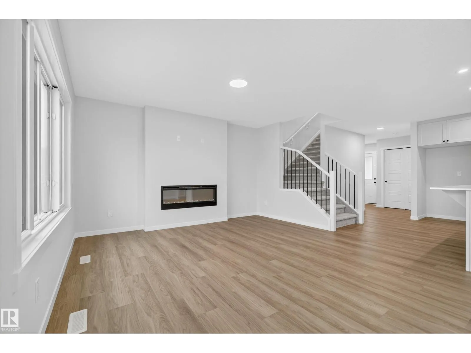 89 Rosewood WY