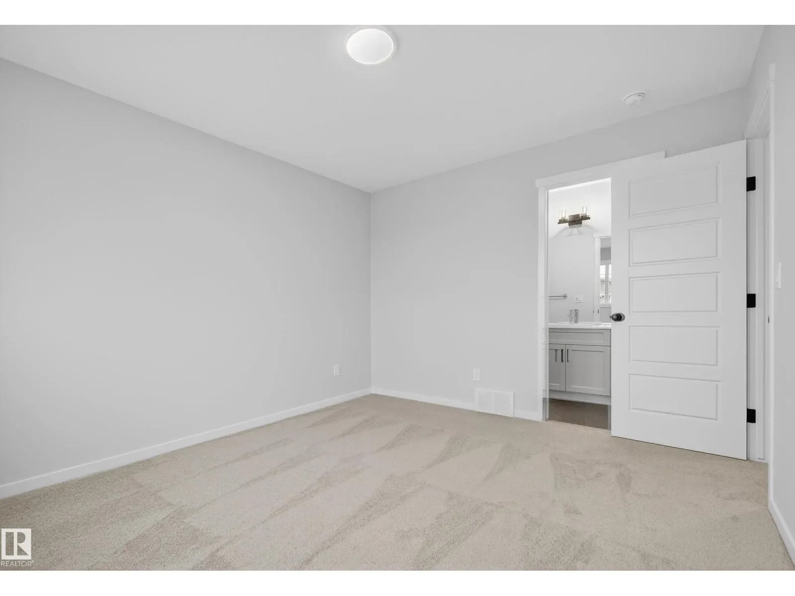 89 Rosewood WY