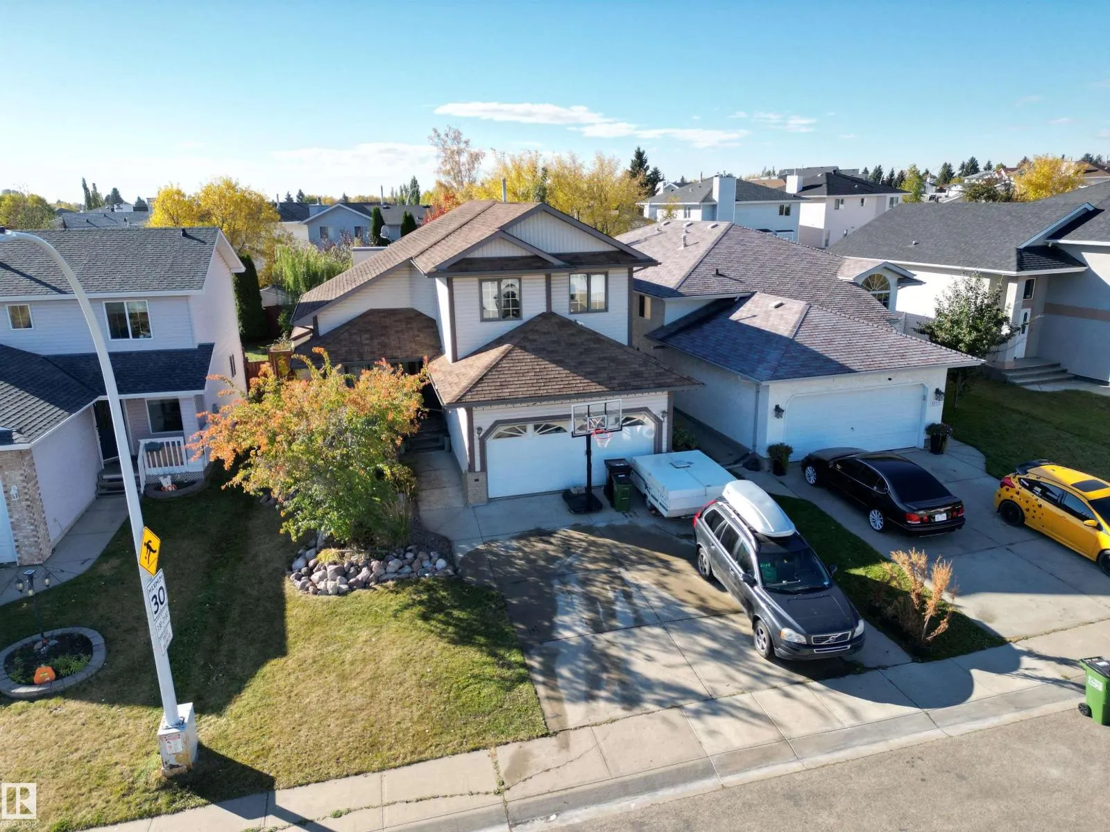 6107 159 AV NW