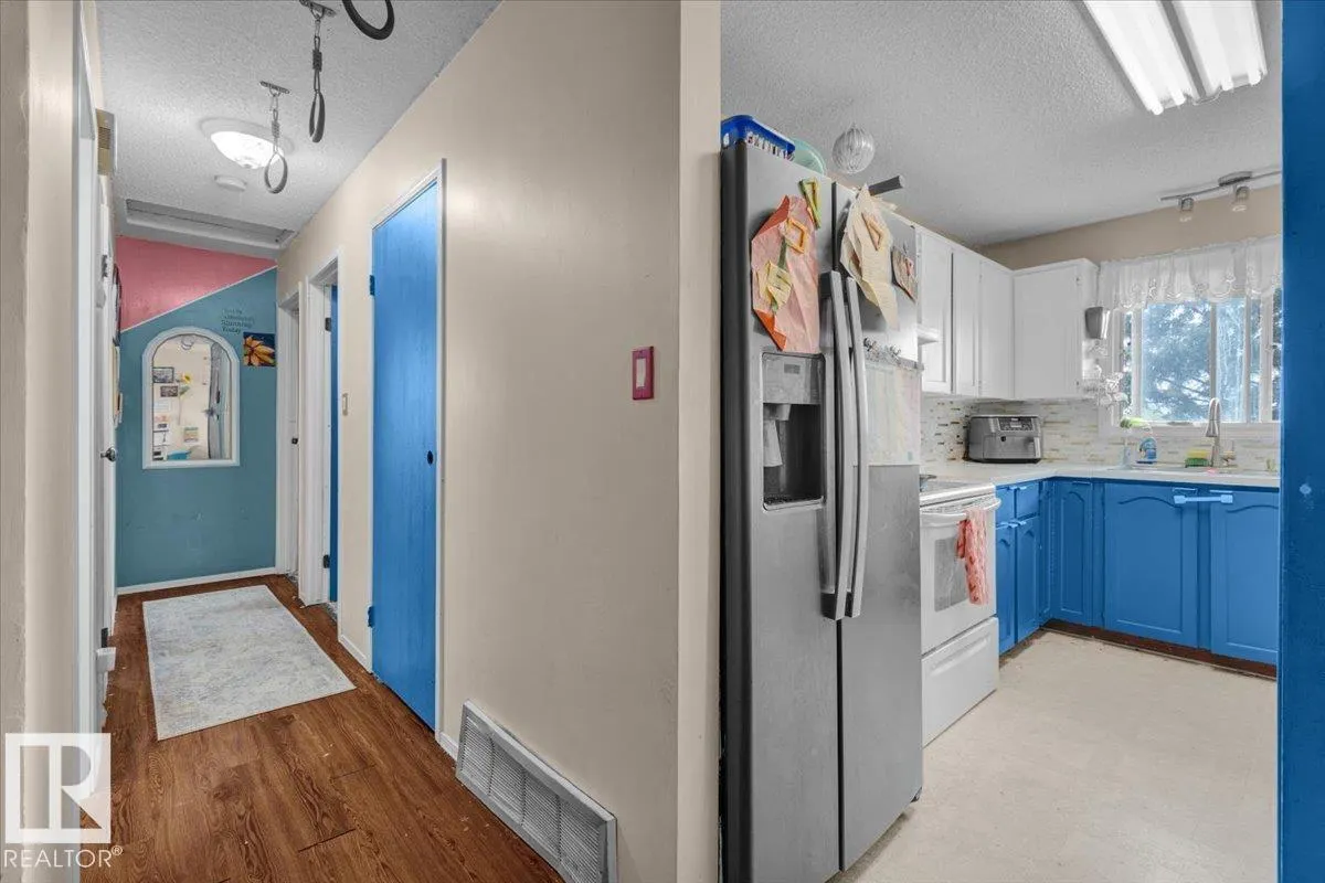 5219 45 ST