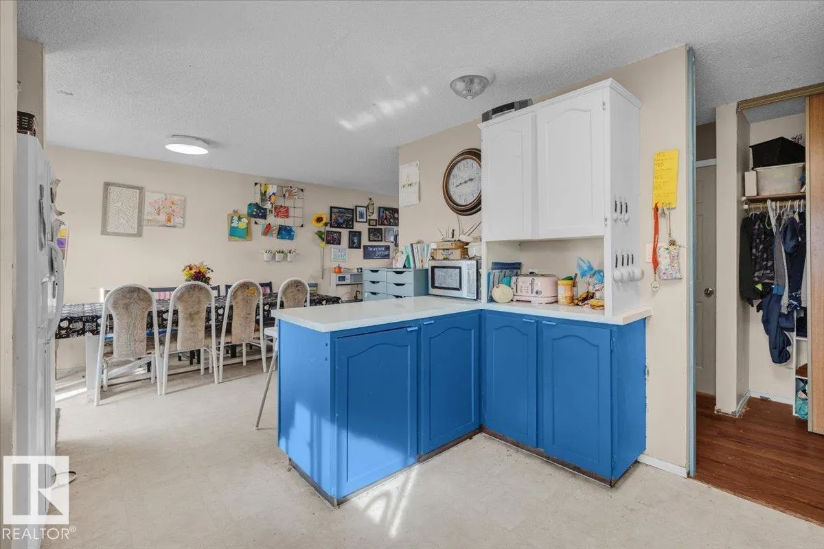 5219 45 ST
