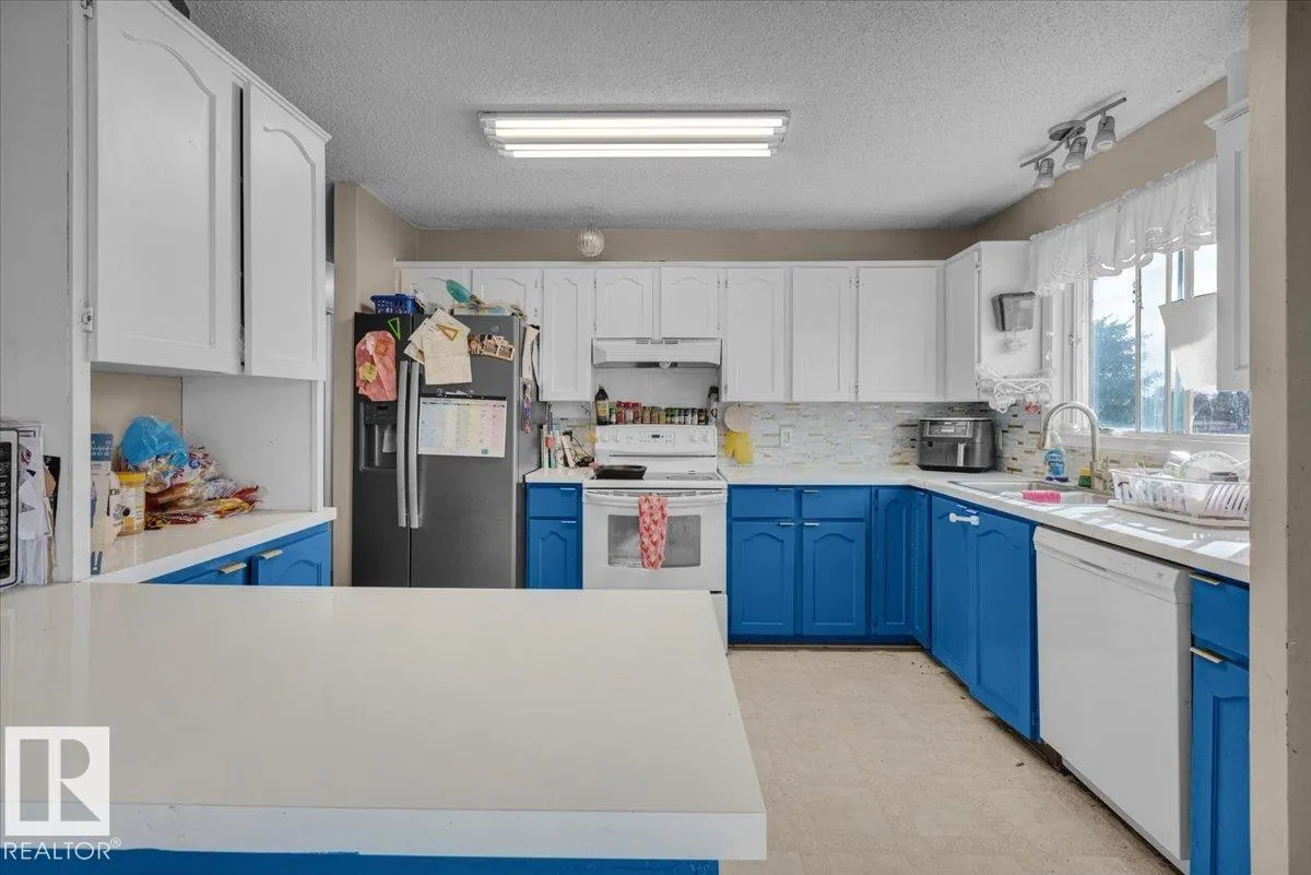 5219 45 ST