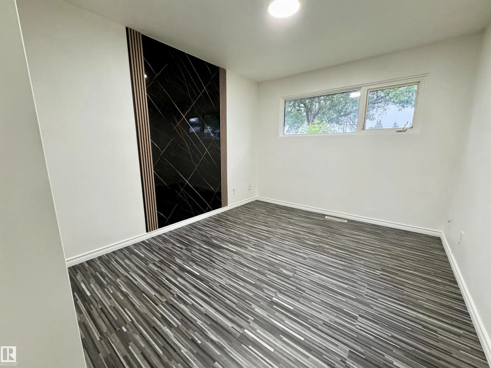 16415 106 AV NW