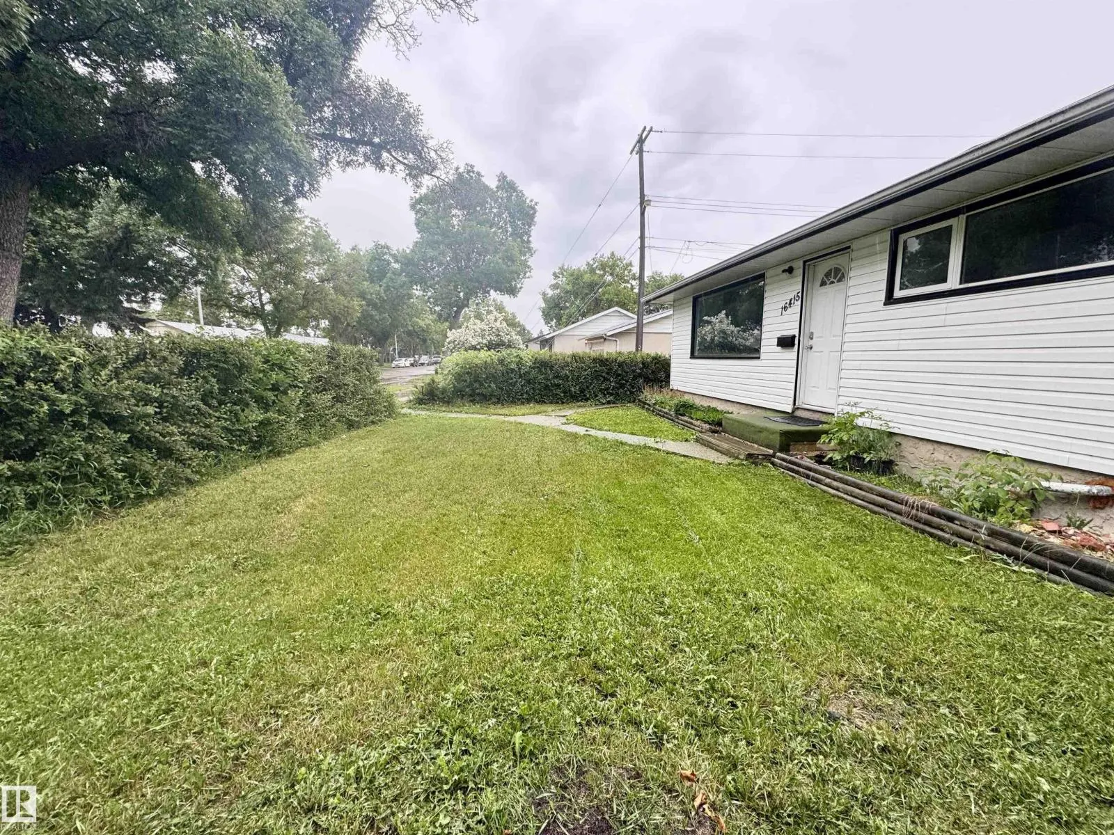 16415 106 AV NW