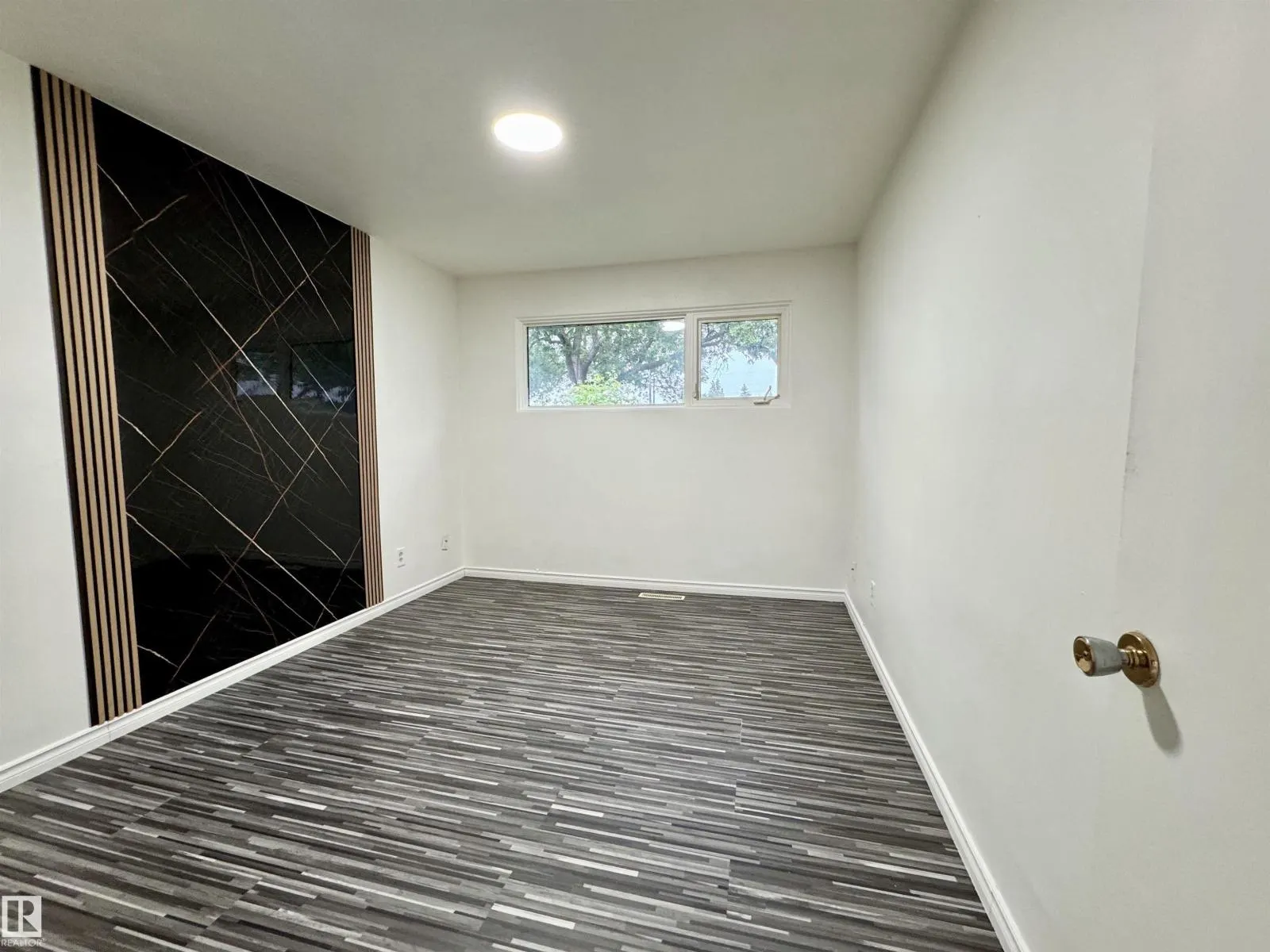 16415 106 AV NW