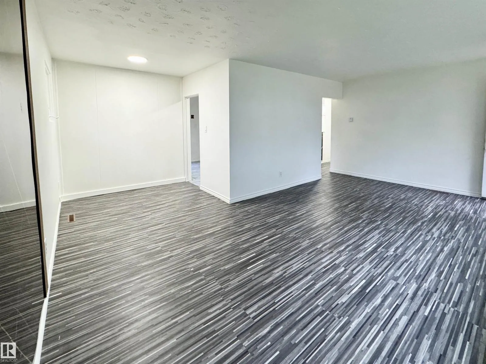 16415 106 AV NW