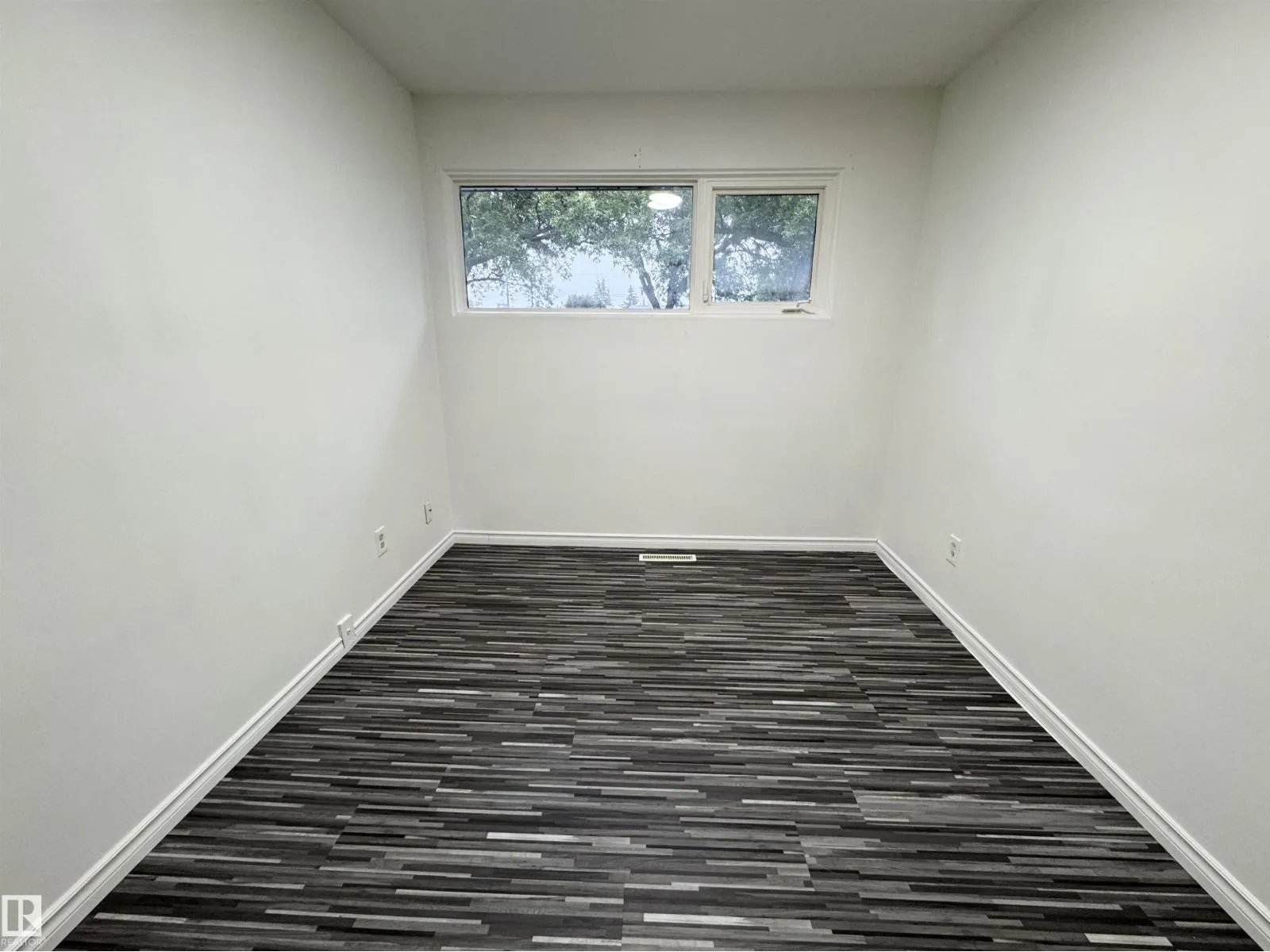 16415 106 AV NW