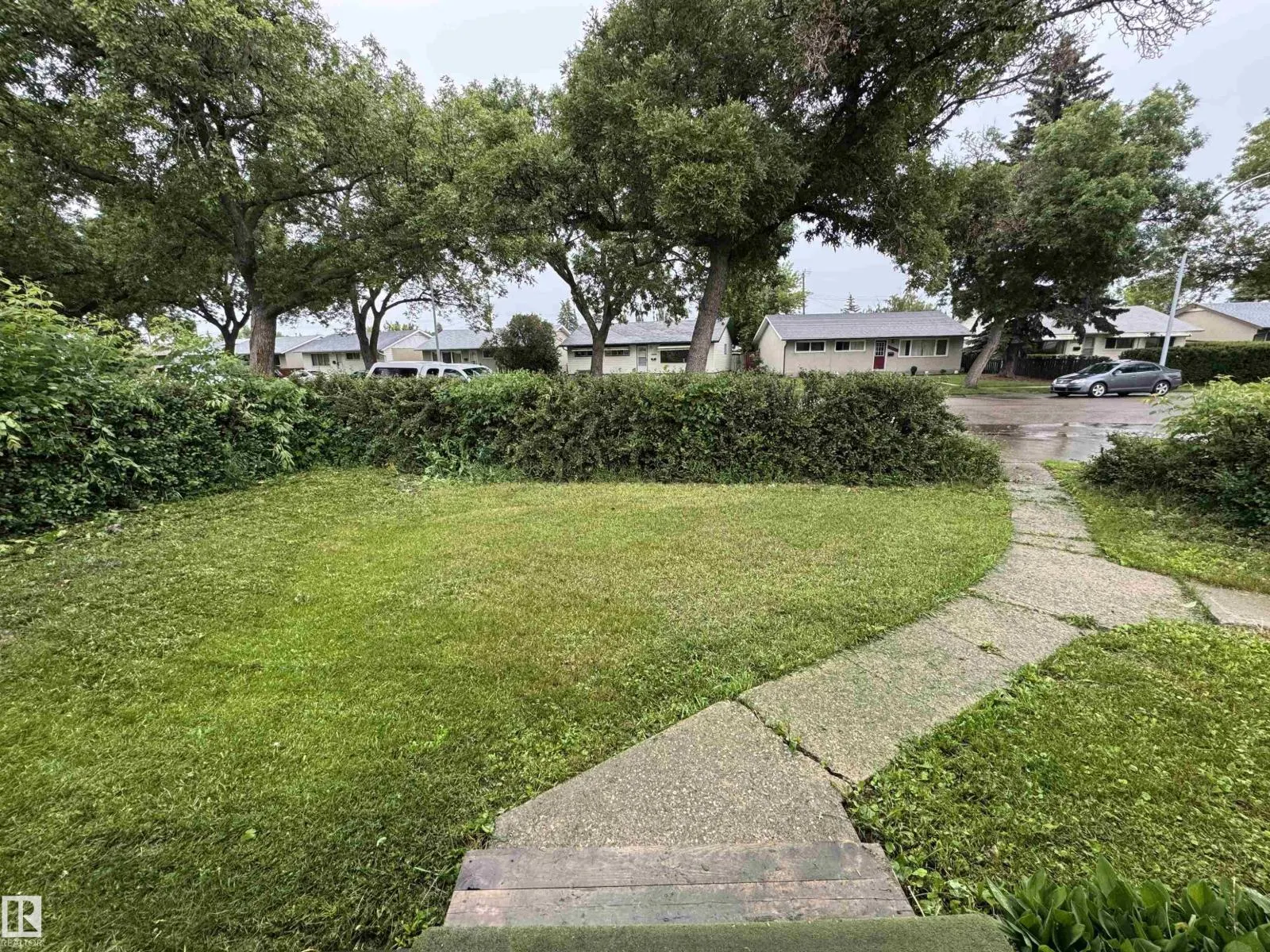16415 106 AV NW