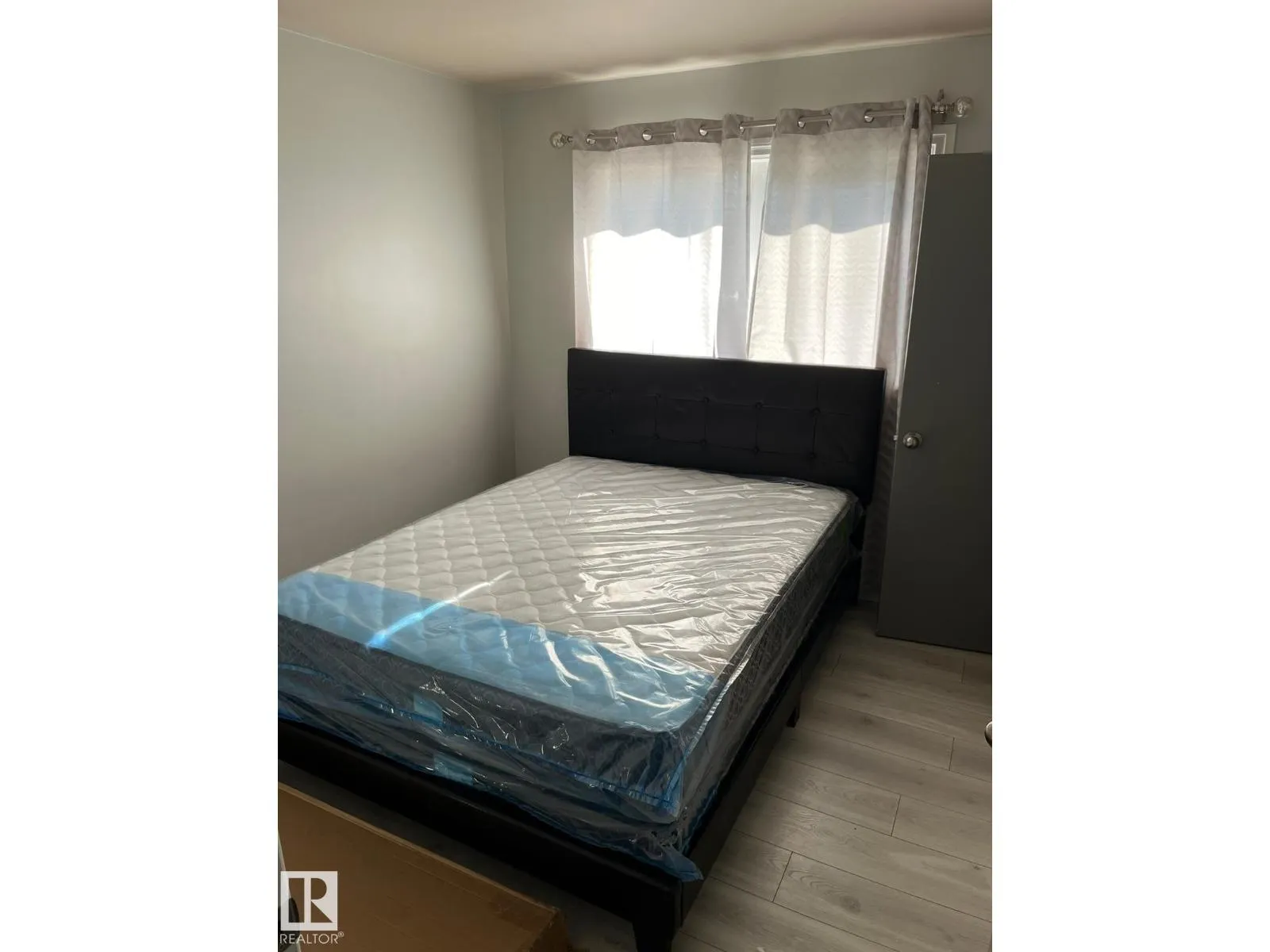 13538 127 ST NW