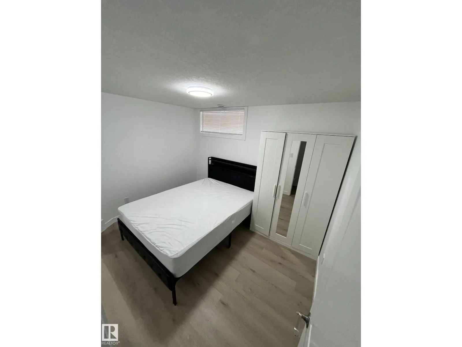 13538 127 ST NW