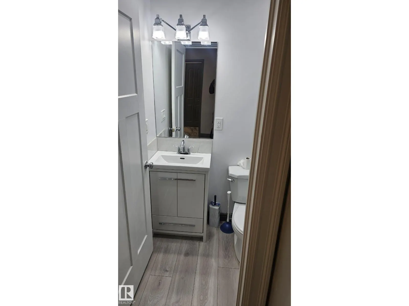 13538 127 ST NW