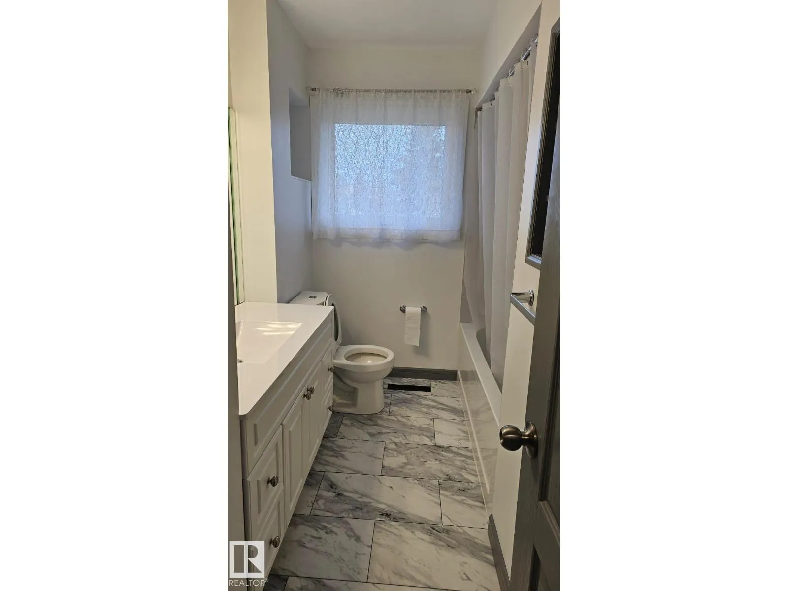 13538 127 ST NW