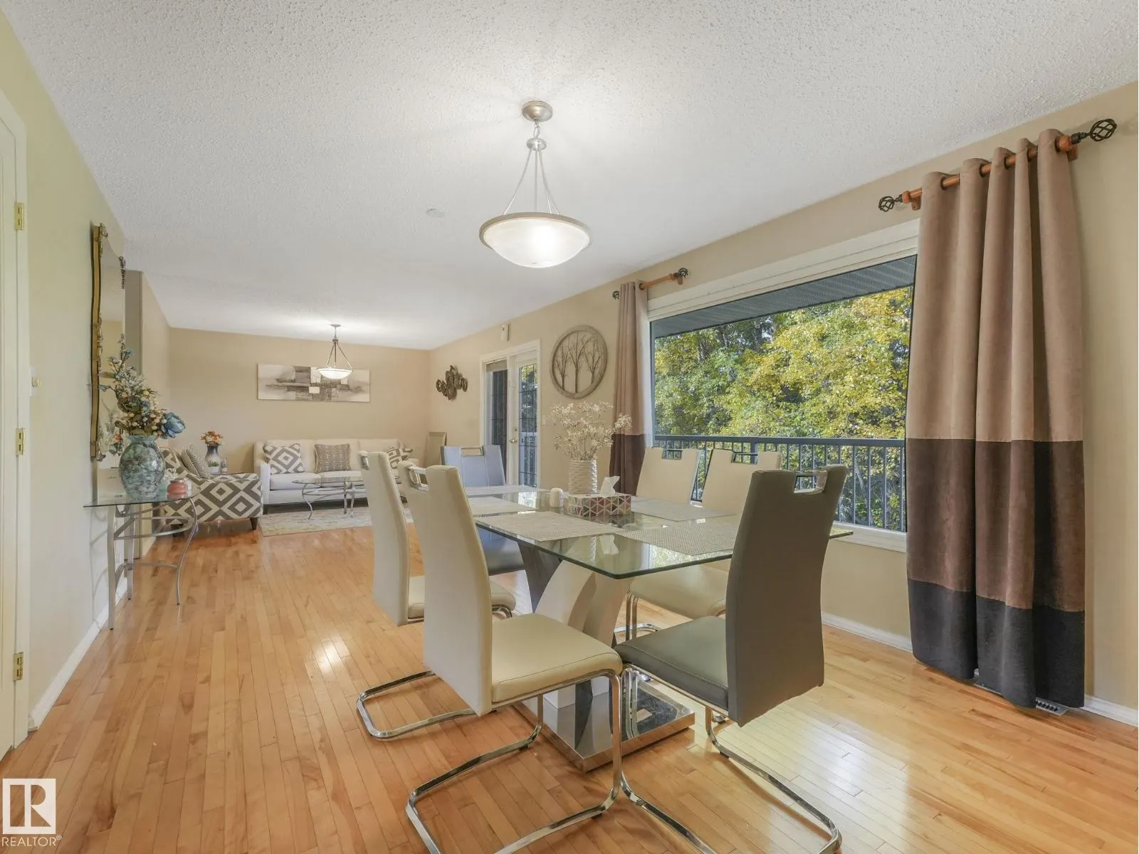 #37 52249 range road 233
