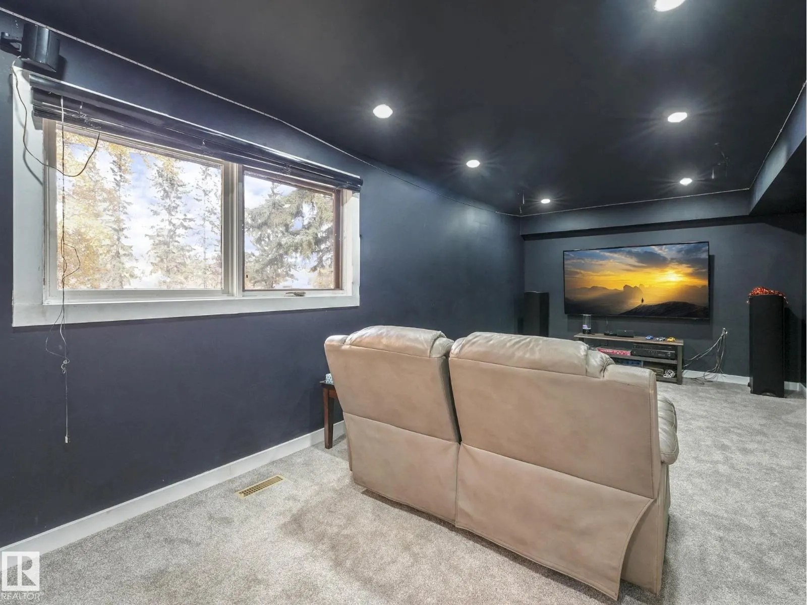 #37 52249 range road 233