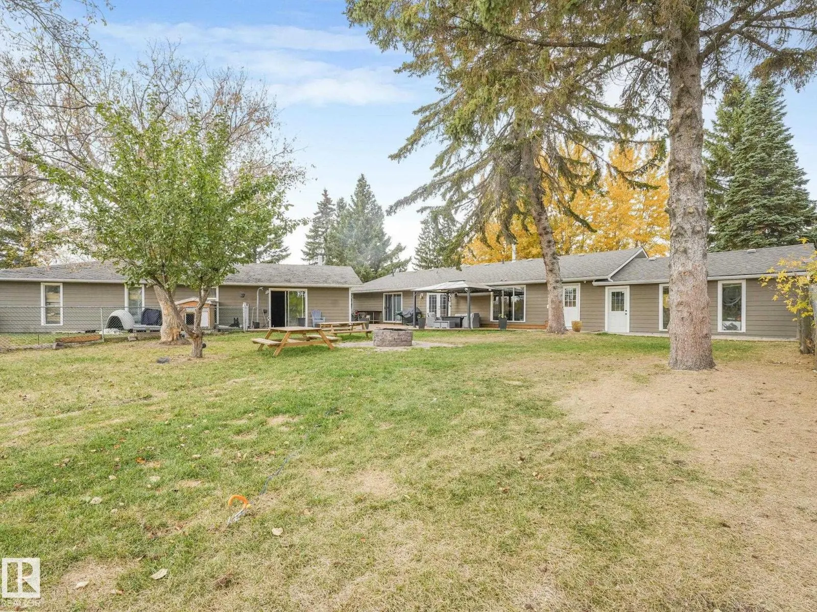 #37 52249 range road 233