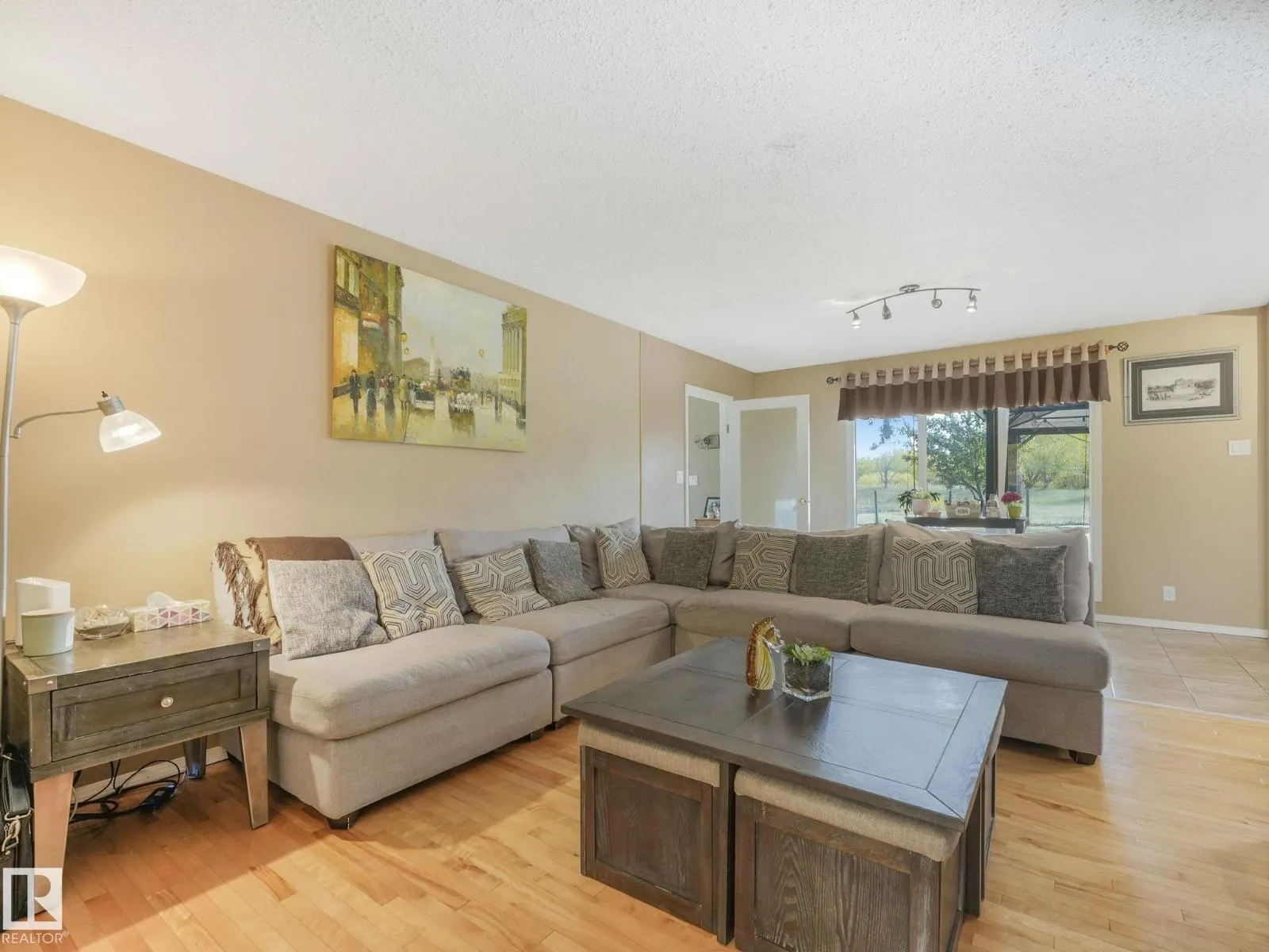 #37 52249 range road 233