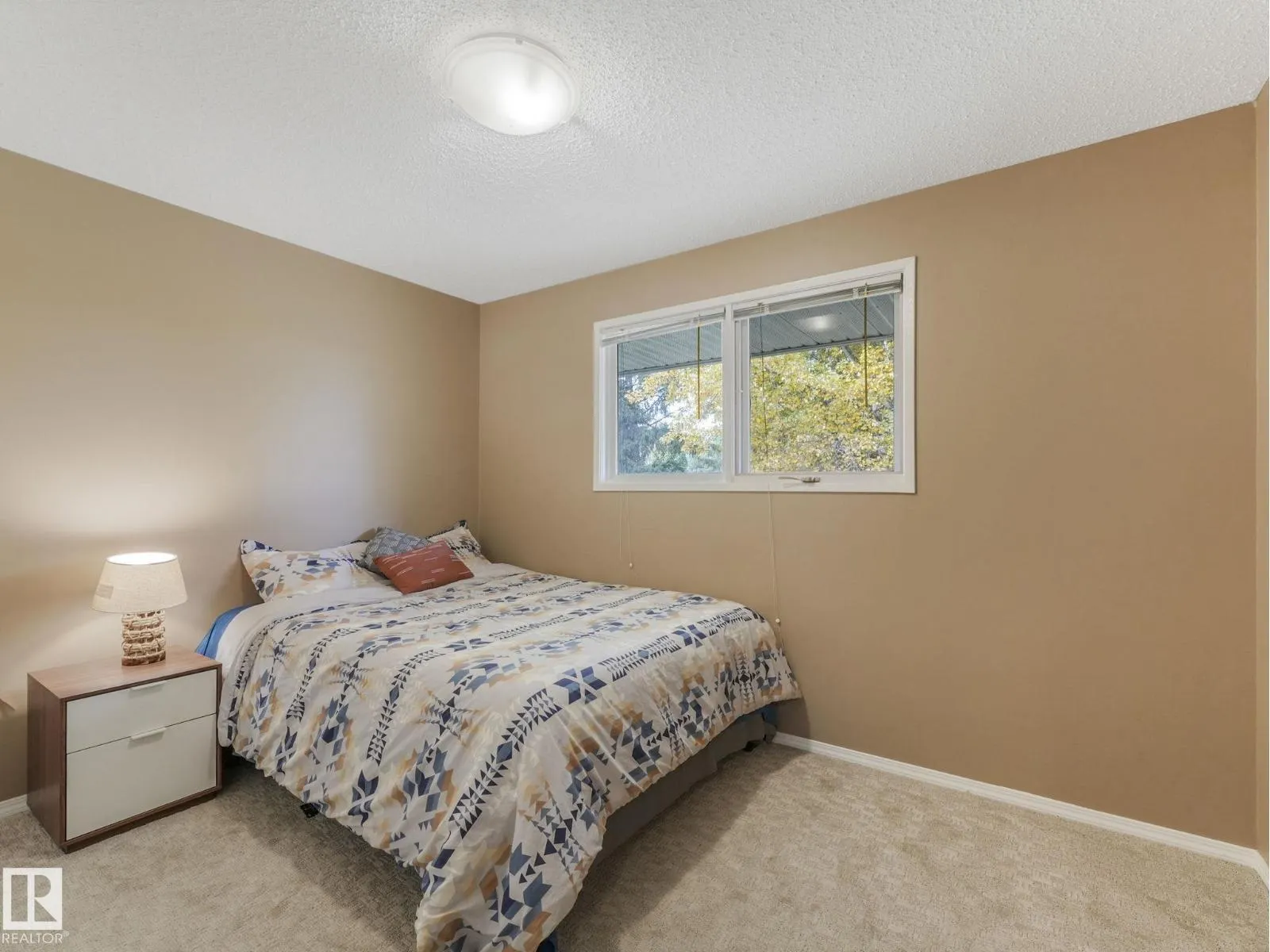 #37 52249 range road 233