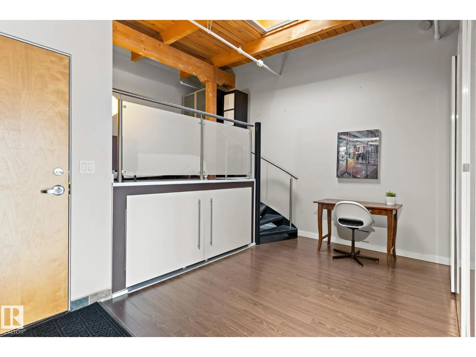 #213 10309 107 ST NW
