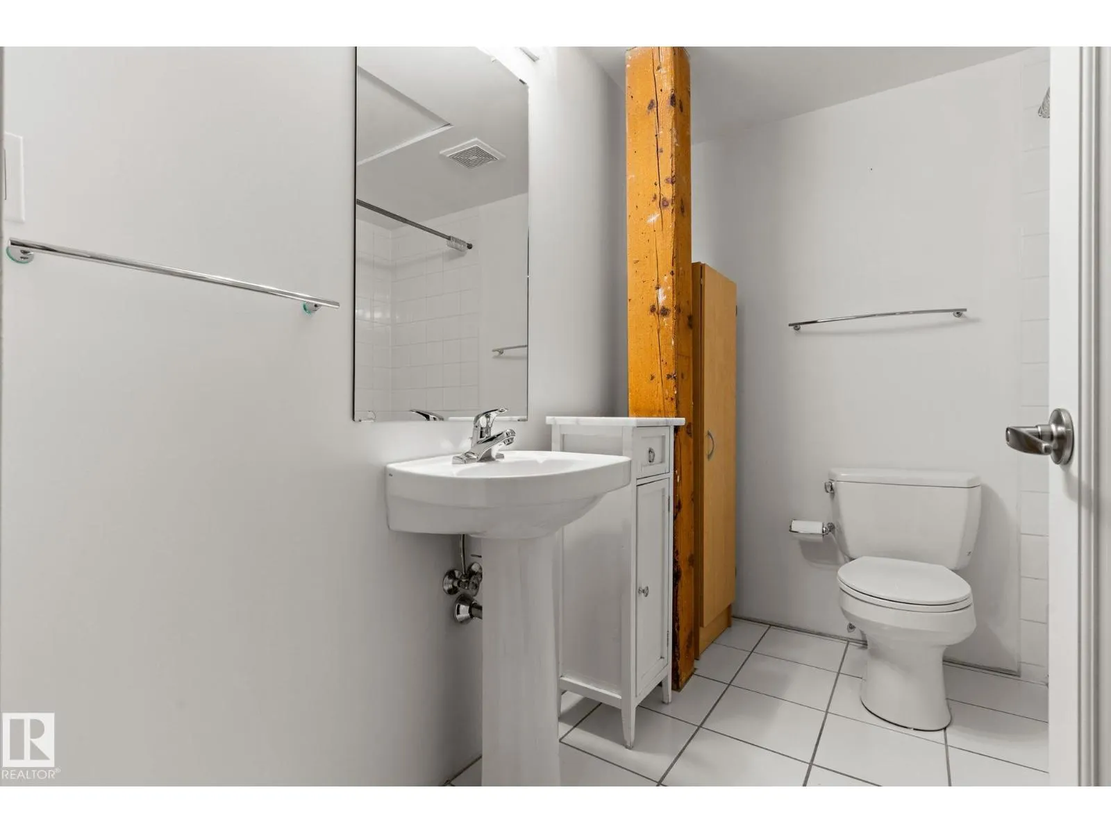 #213 10309 107 ST NW