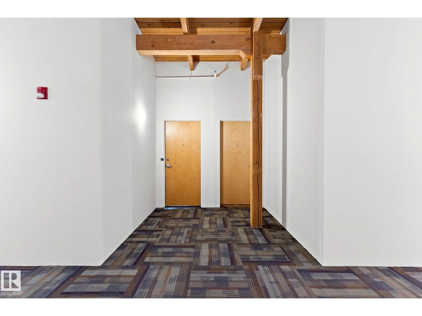 #213 10309 107 ST NW