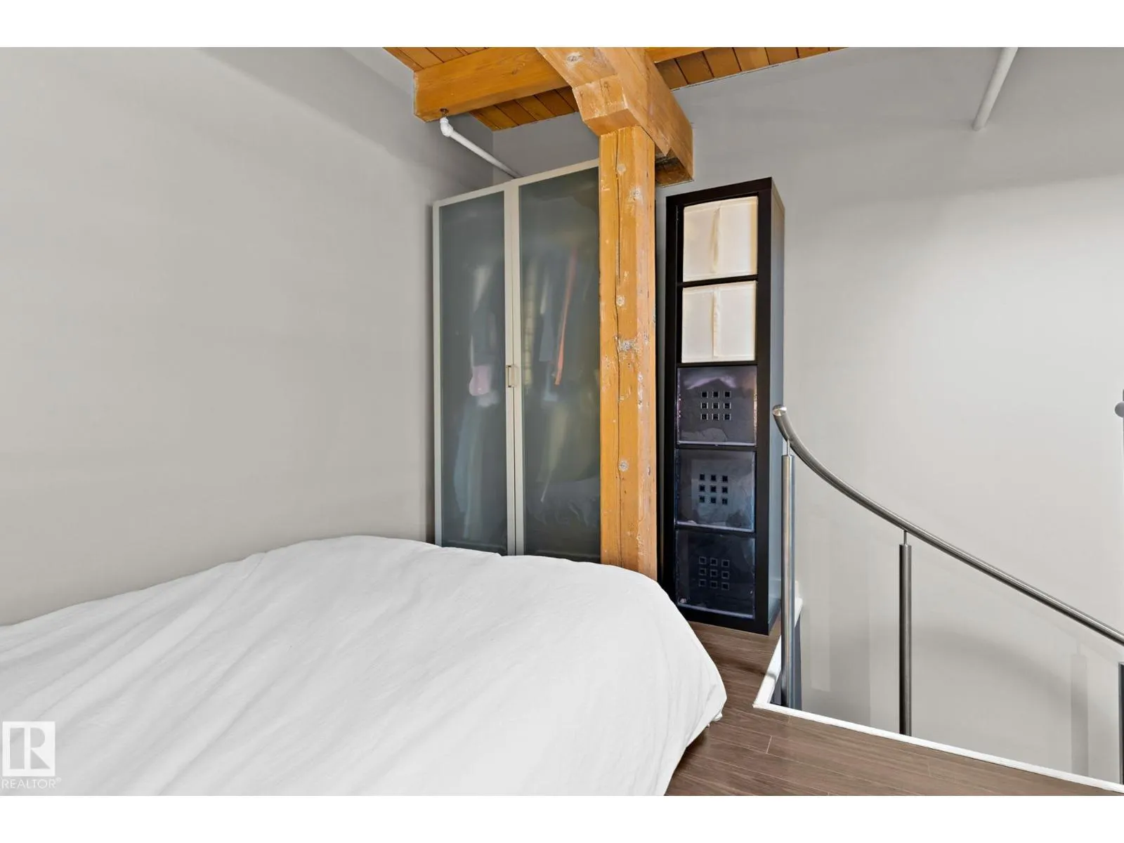 #213 10309 107 ST NW