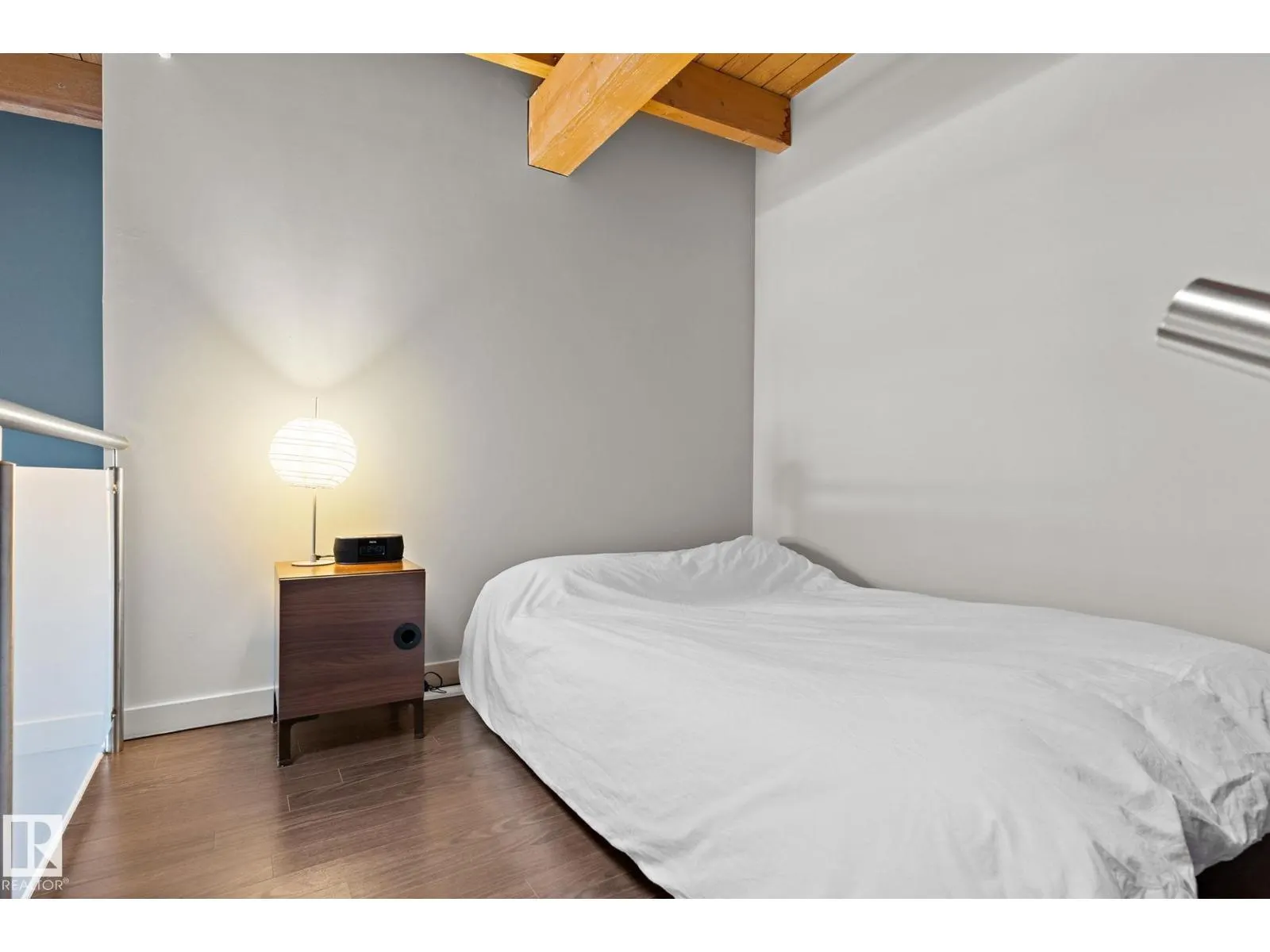 #213 10309 107 ST NW