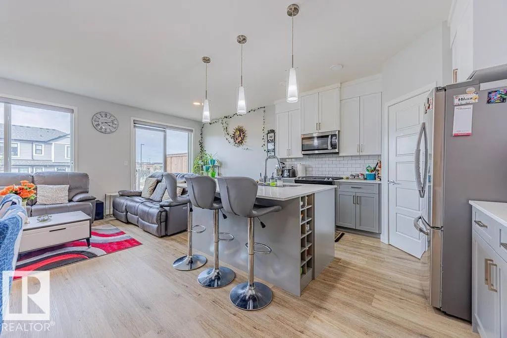 1745 PLUM CR SW